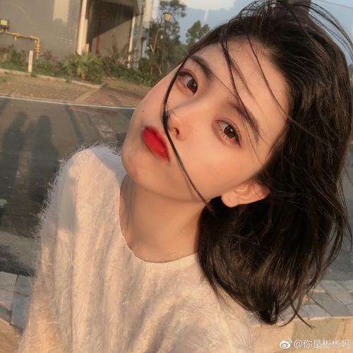 萌妹必备好看的网络美女图片微信头像高清真人