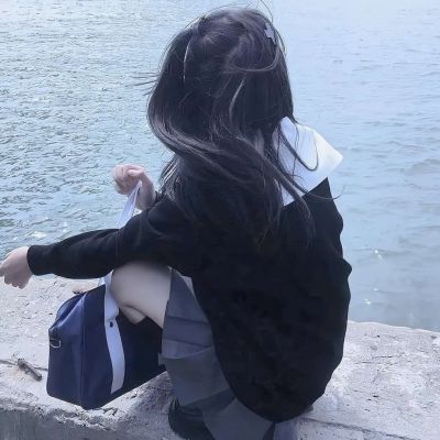 ins风女头 冬日女头像 海边风景女头 冷色调头像