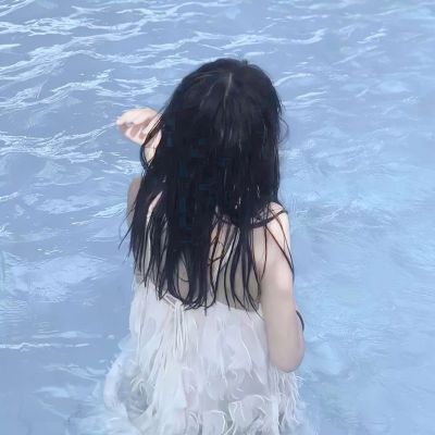 ins风女头 冬日女头像 海边风景女头 冷色调头像