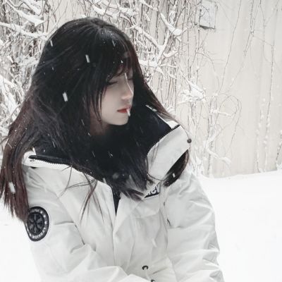 ins风女头 冬日女头像 海边风景女头 冷色调头像