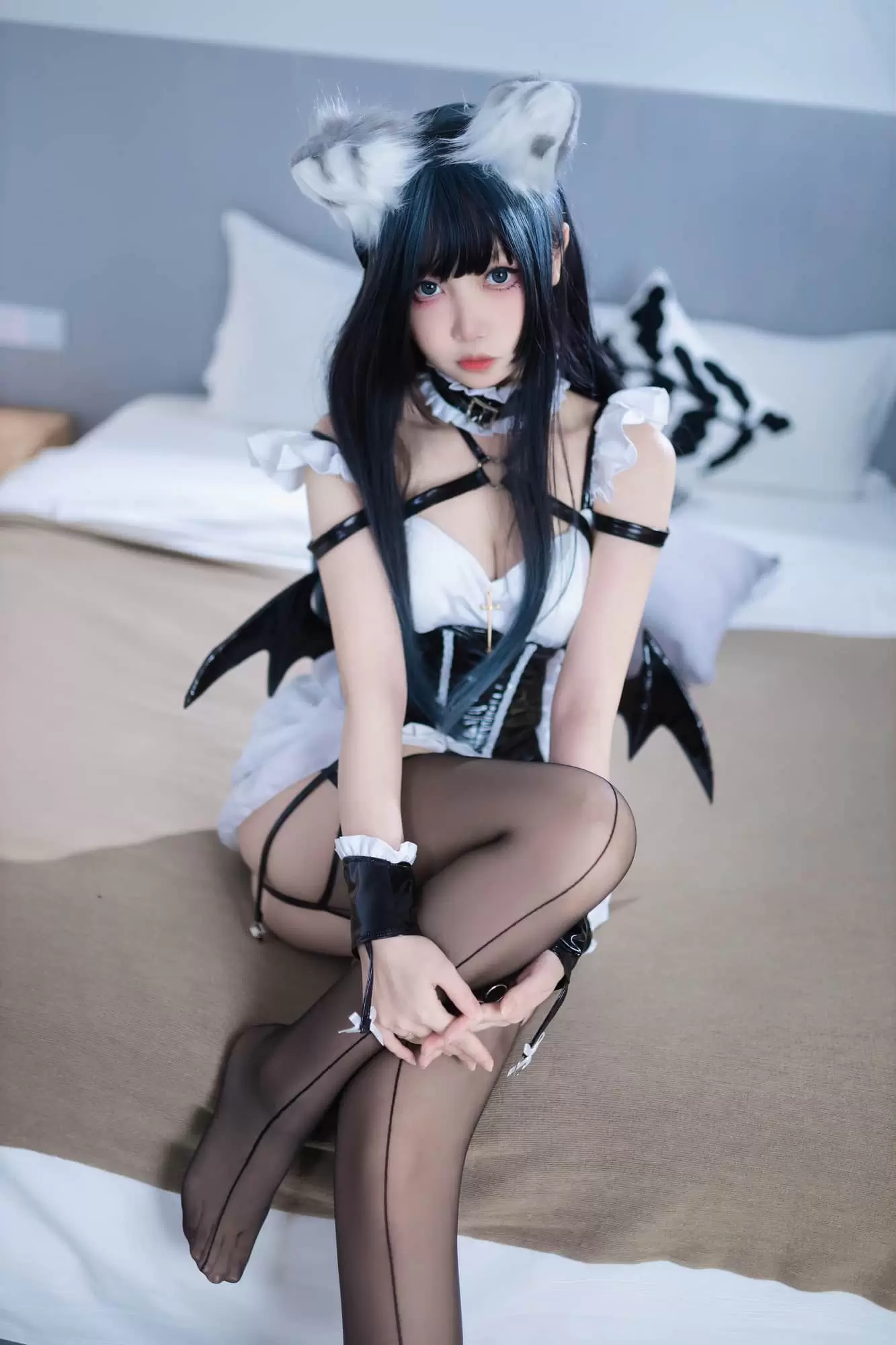 洛桑w伊梓 完整Cos写真合集下载 15套