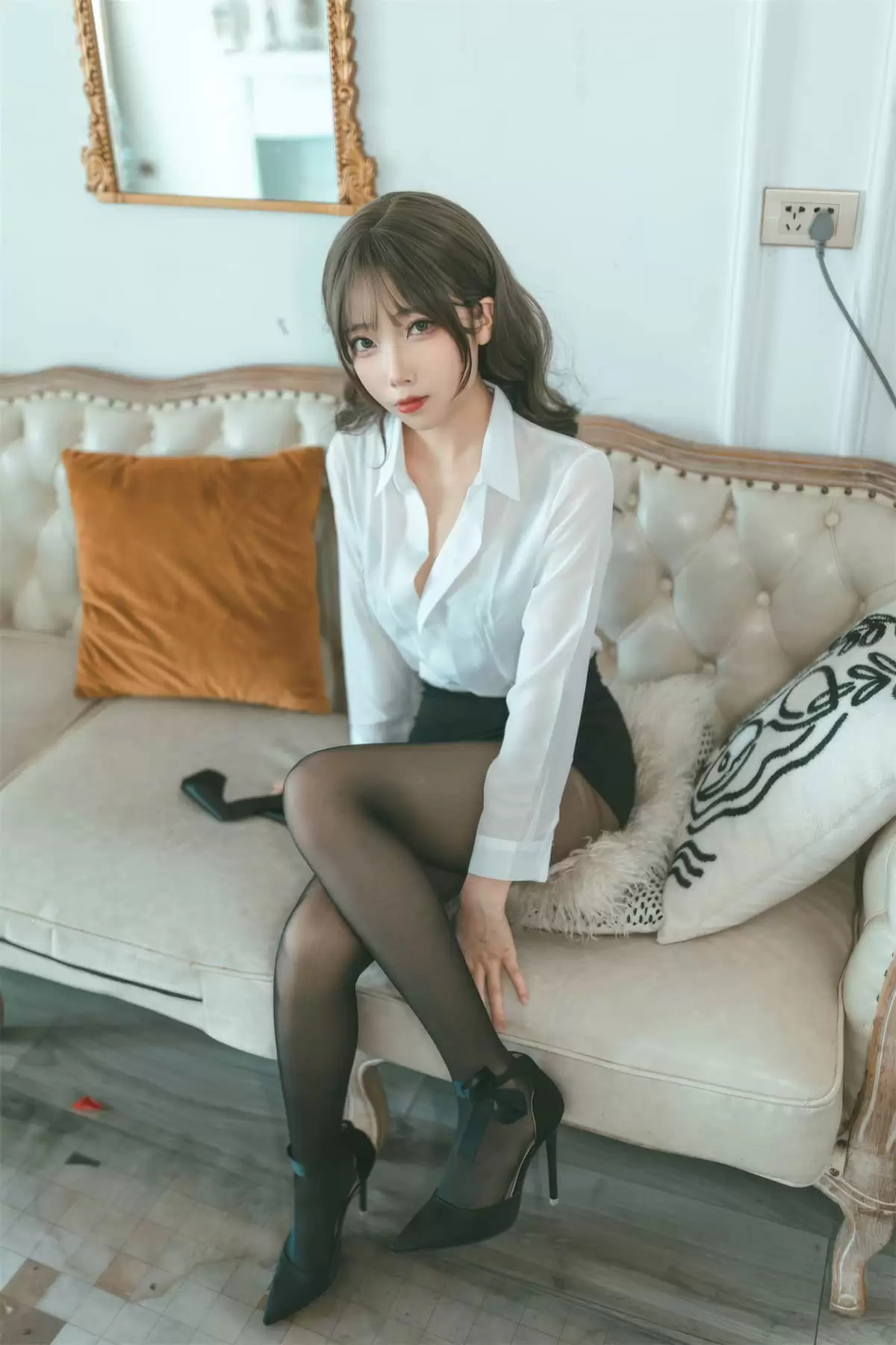 杏仁曲奇 – 美女COS写真全套 13套