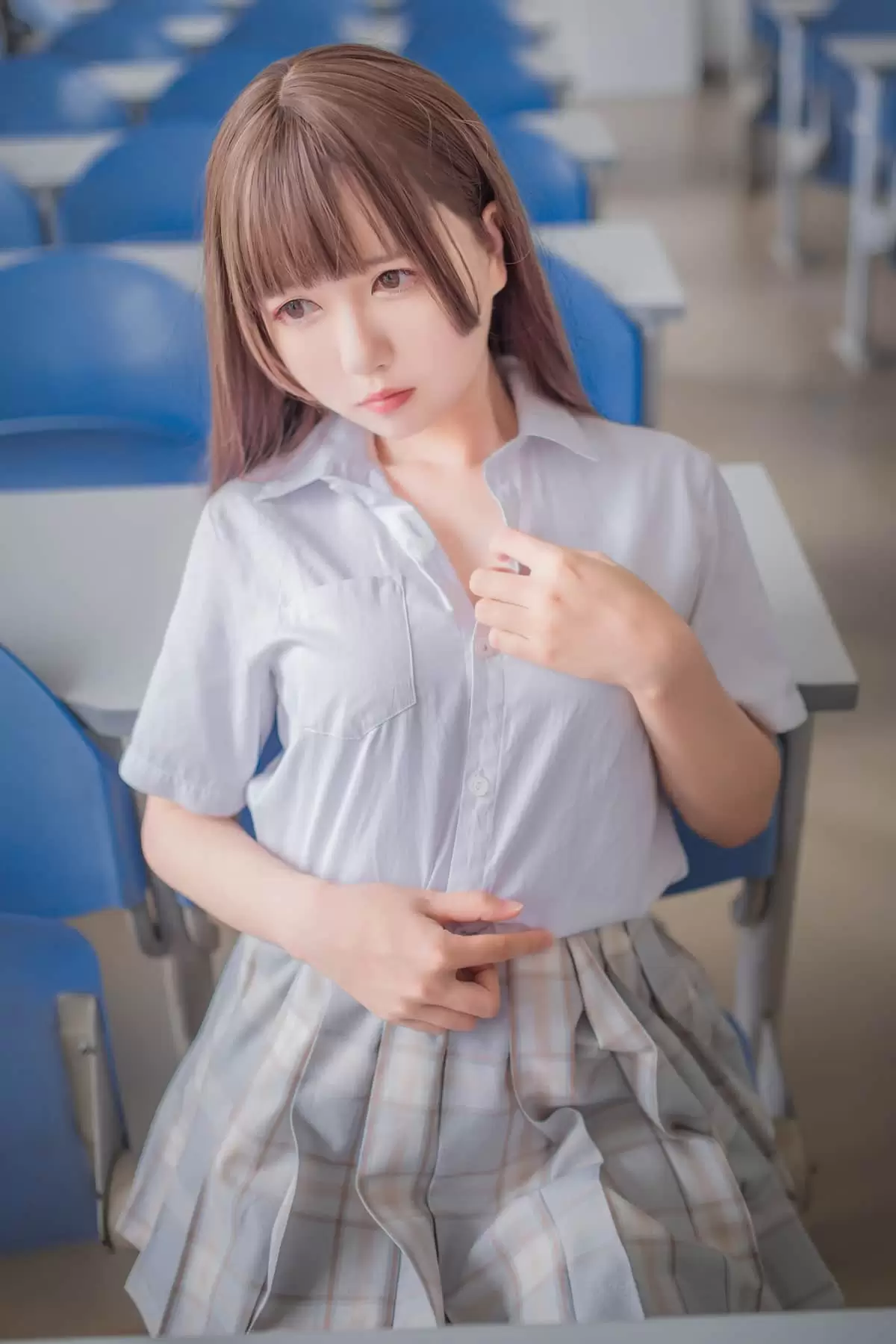 白金Saki 最新写真合集 21套