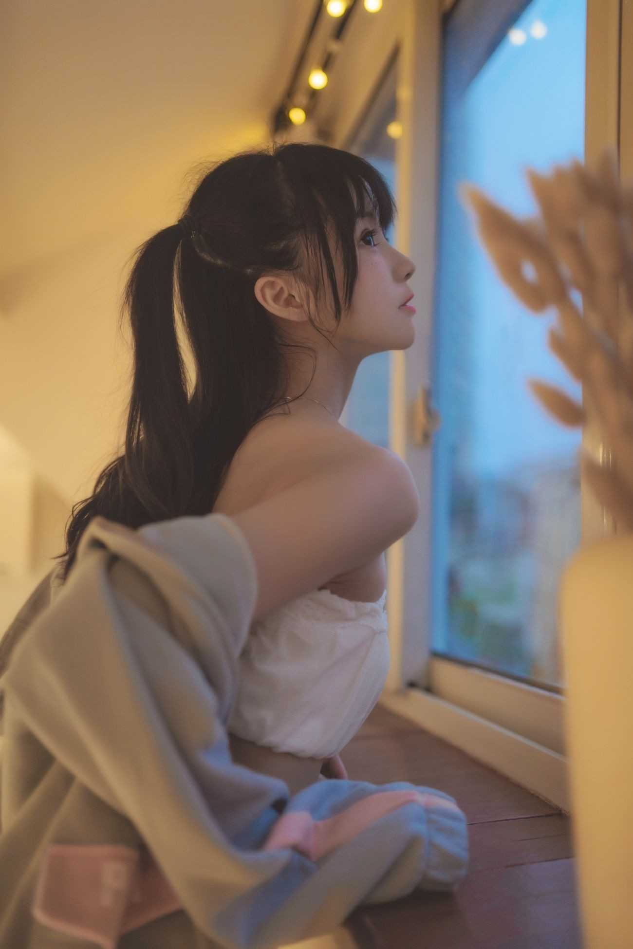 甜甜的出现一下