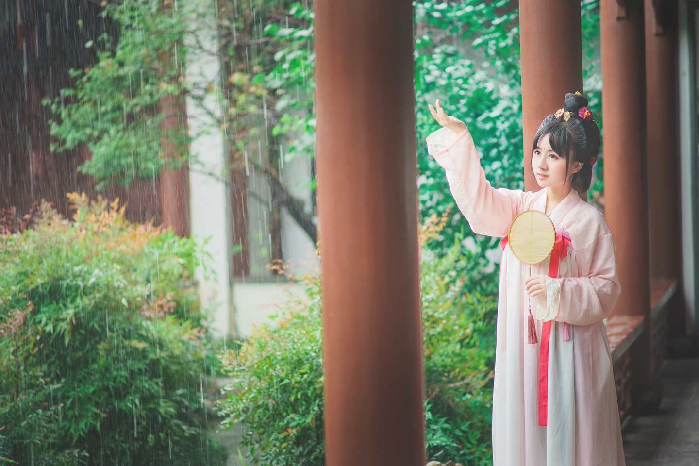 汉服 六月雅事 池亭赏鱼