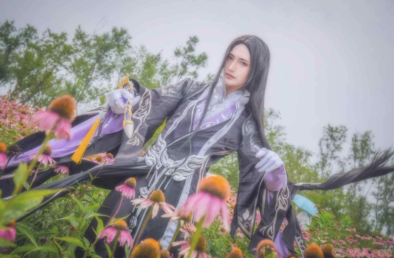 古装小姐姐小红鞋子亮了