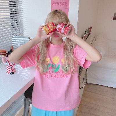 提升你气质的2023最火女生高清头像，给人的感觉是高雅而不失亲切