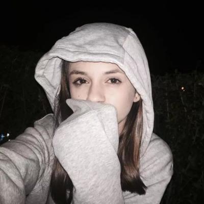 高冷欧美头像女生简单气质，这世间的温柔在等你