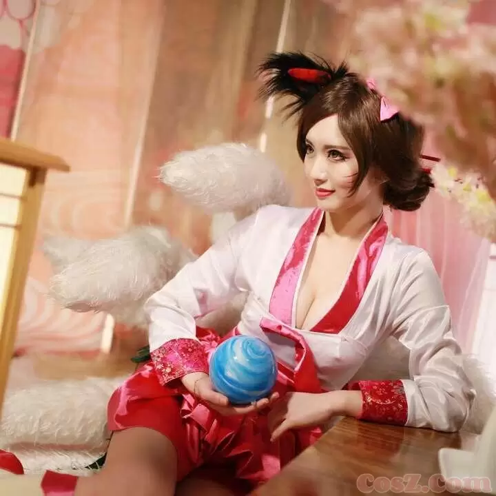 《C站·第310期》美人狐妲己凸显身材，身材这么好的你看出来是谁了么