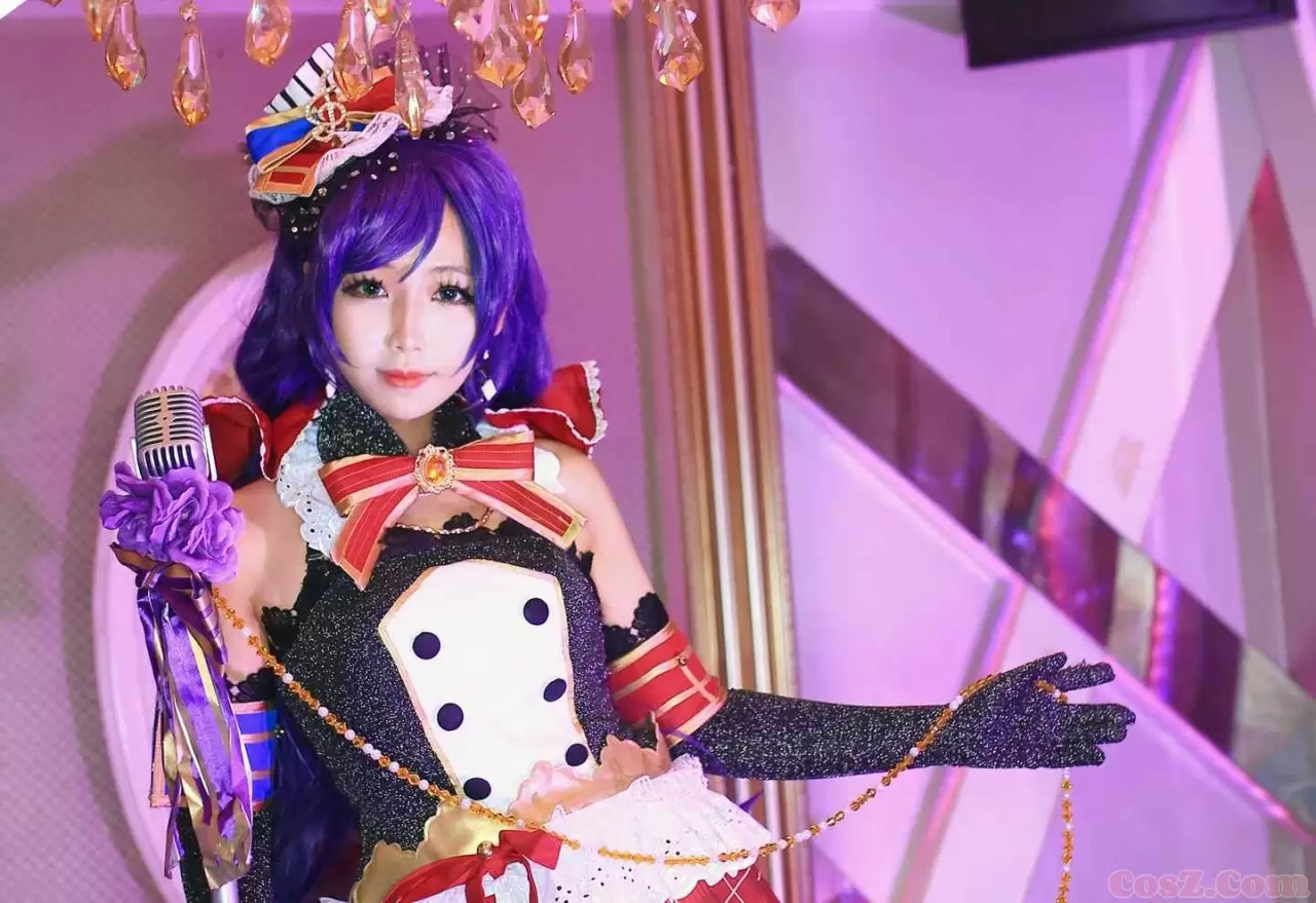 《C站·第46期》第一次开了豪华K房隔壁一群人在唱K！