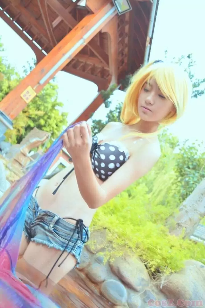 《C站·第16期》大冬天陪我下水虽然是温泉但是起身的时候还是很冷的！