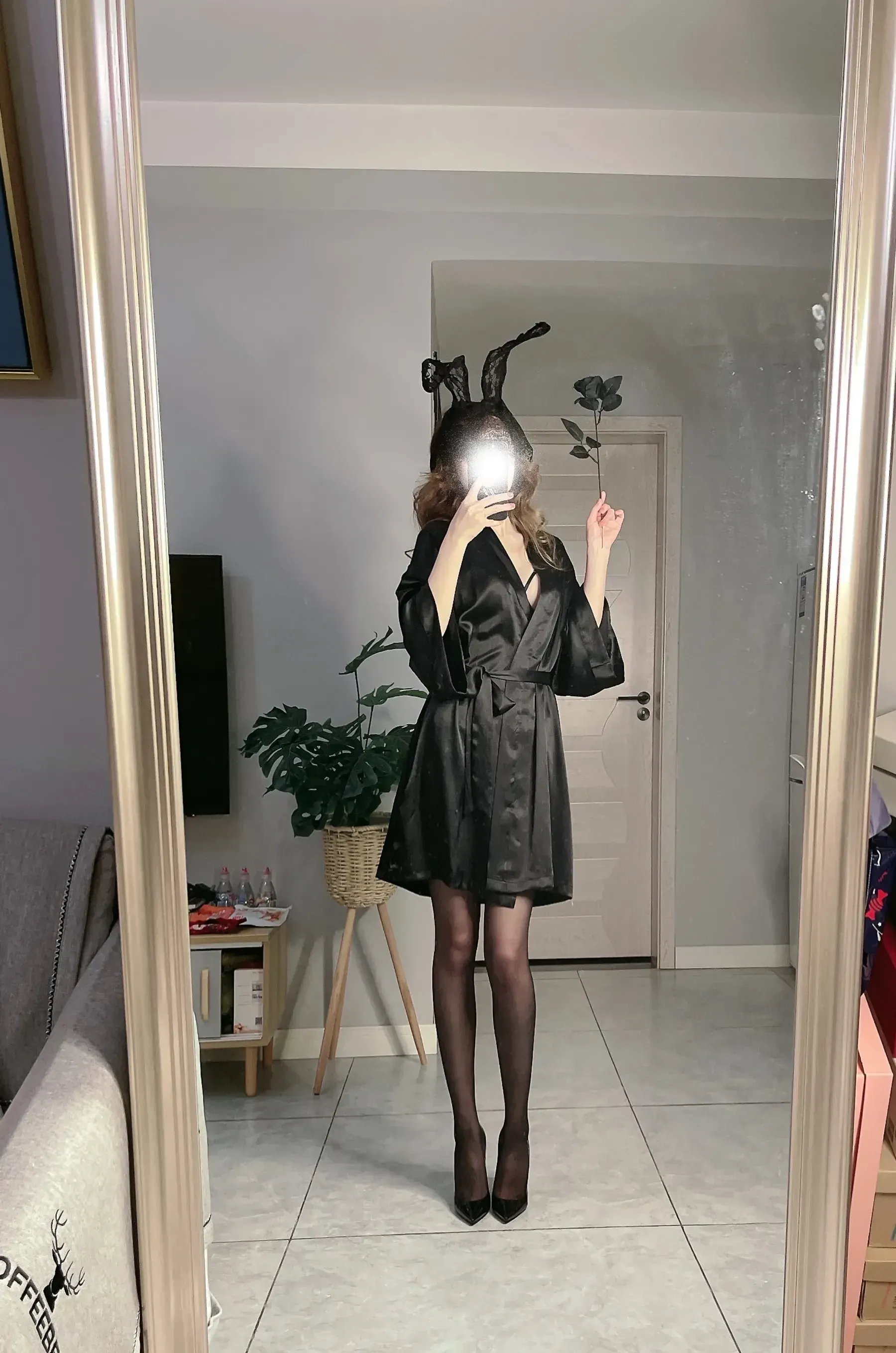 鹿八岁baby – 蕾丝兔女郎 [20P] - 秀人网免费无水印在线套图写真