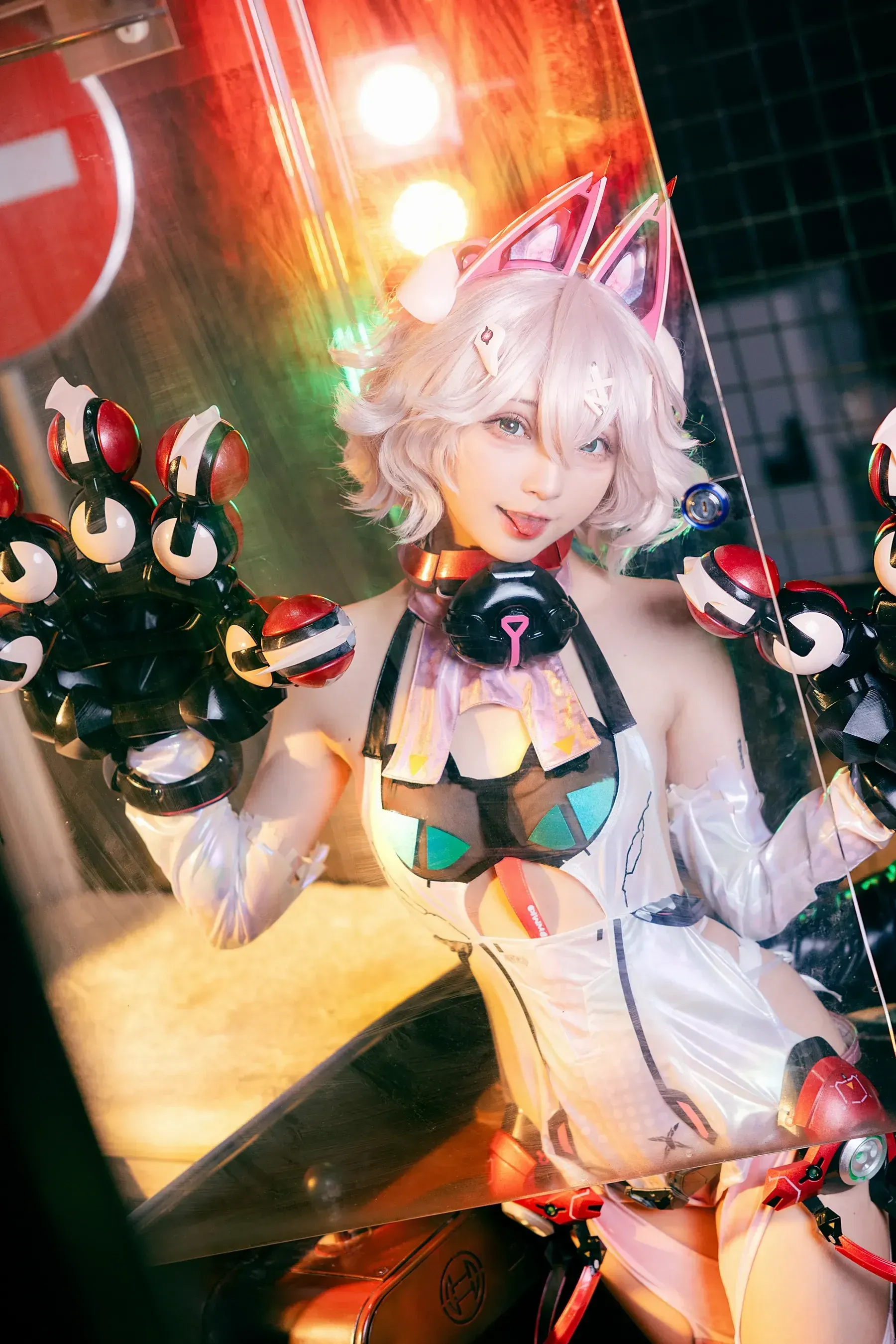 花铃 – 交错战线 绯猁机甲猫猫 [20P] - 秀人网免费无水印在线套图写真