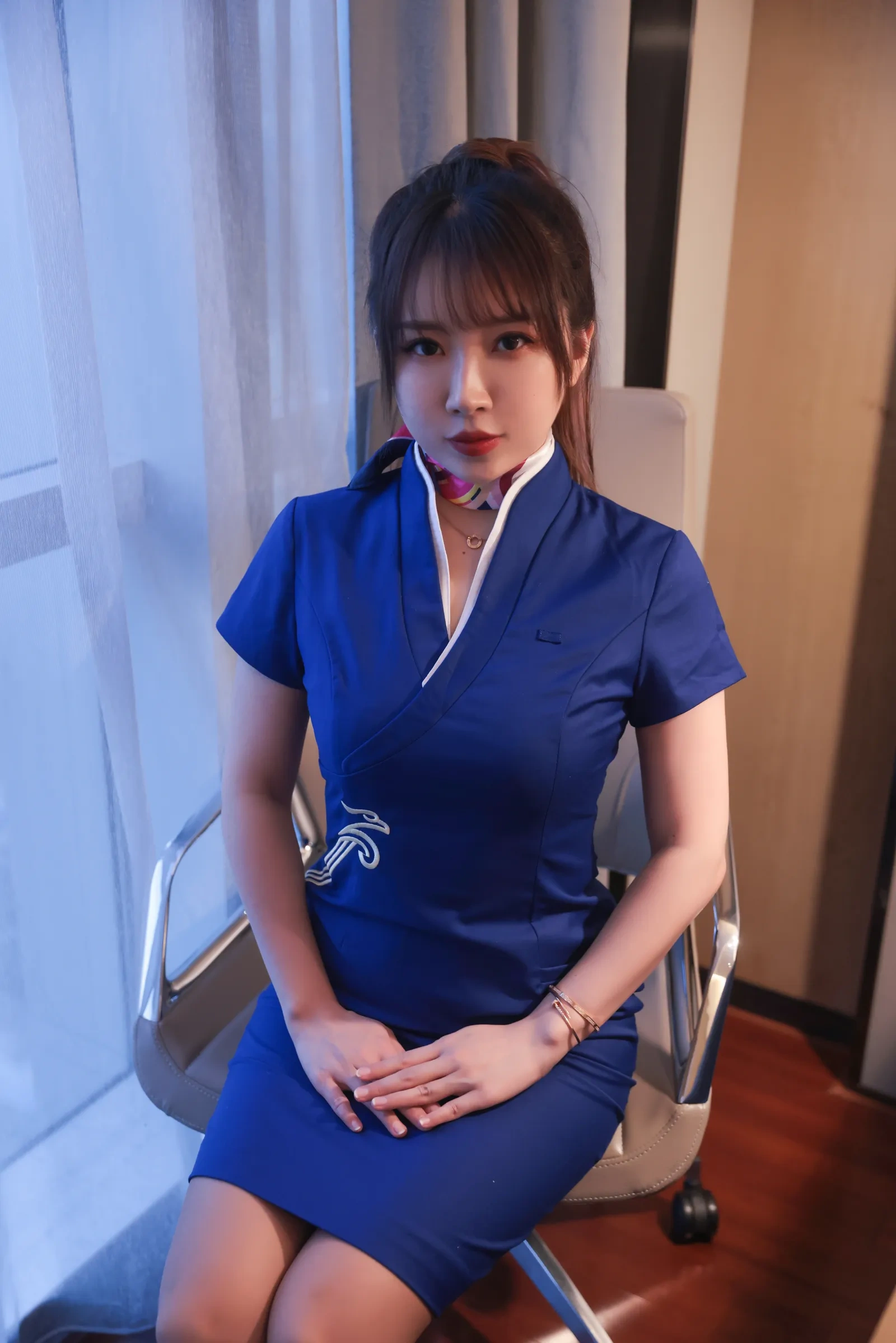 小女巫露娜 – 深航 [100P] - 秀人网免费无水印在线套图写真