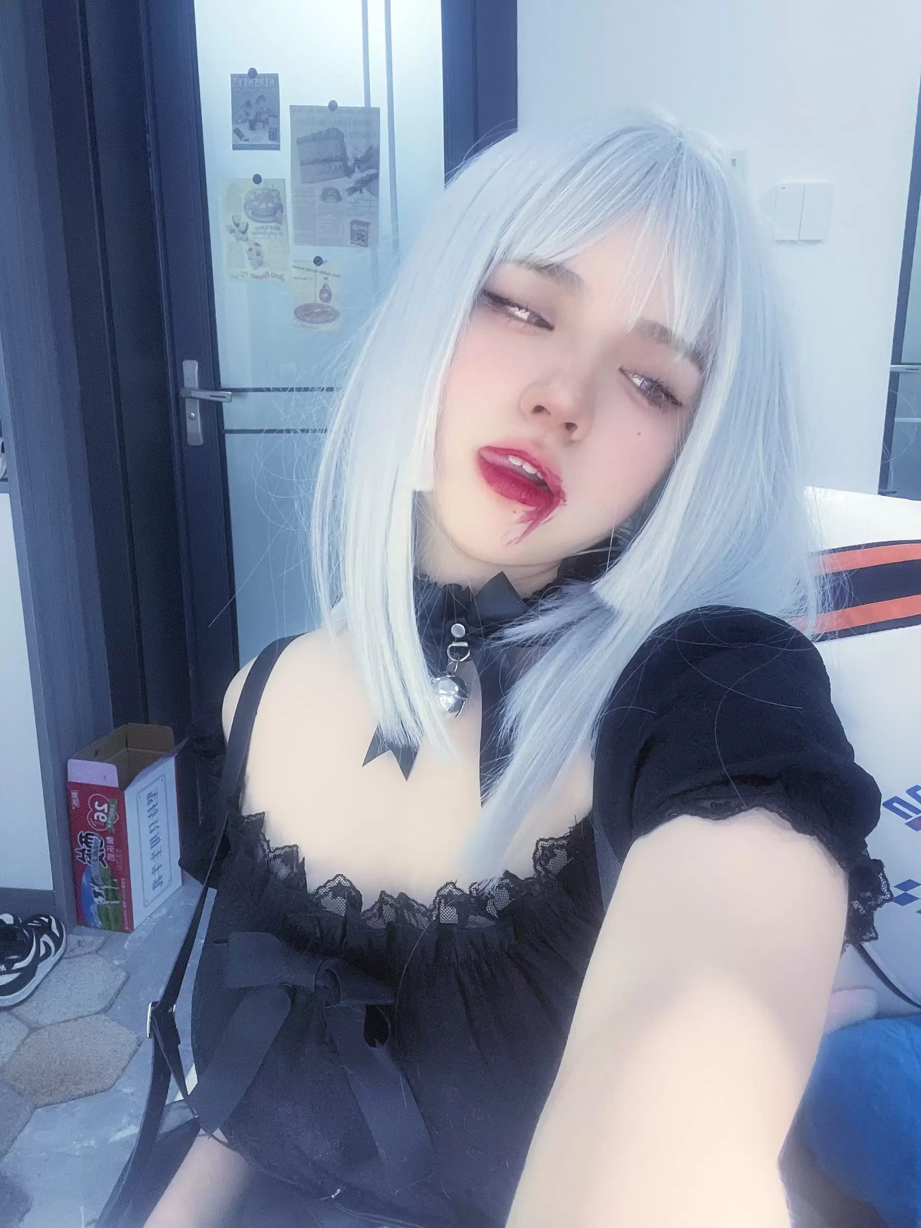 葱油饼 – 异瞳魅魔 [14P] - 秀人网免费无水印在线套图写真