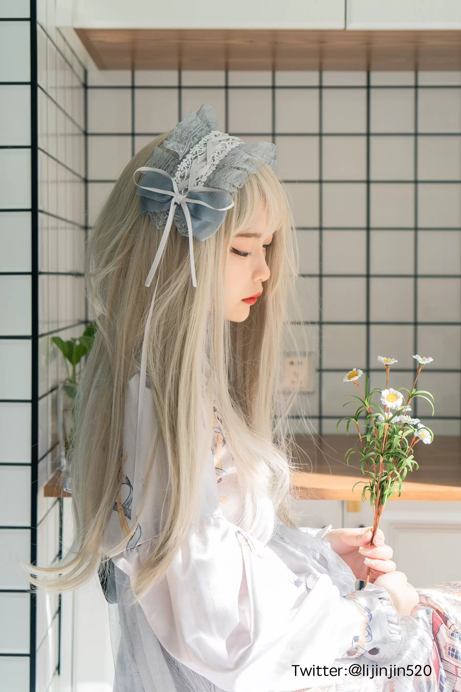 梨瑾瑾 – LO娘 [20P] - 秀人网免费无水印在线套图写真