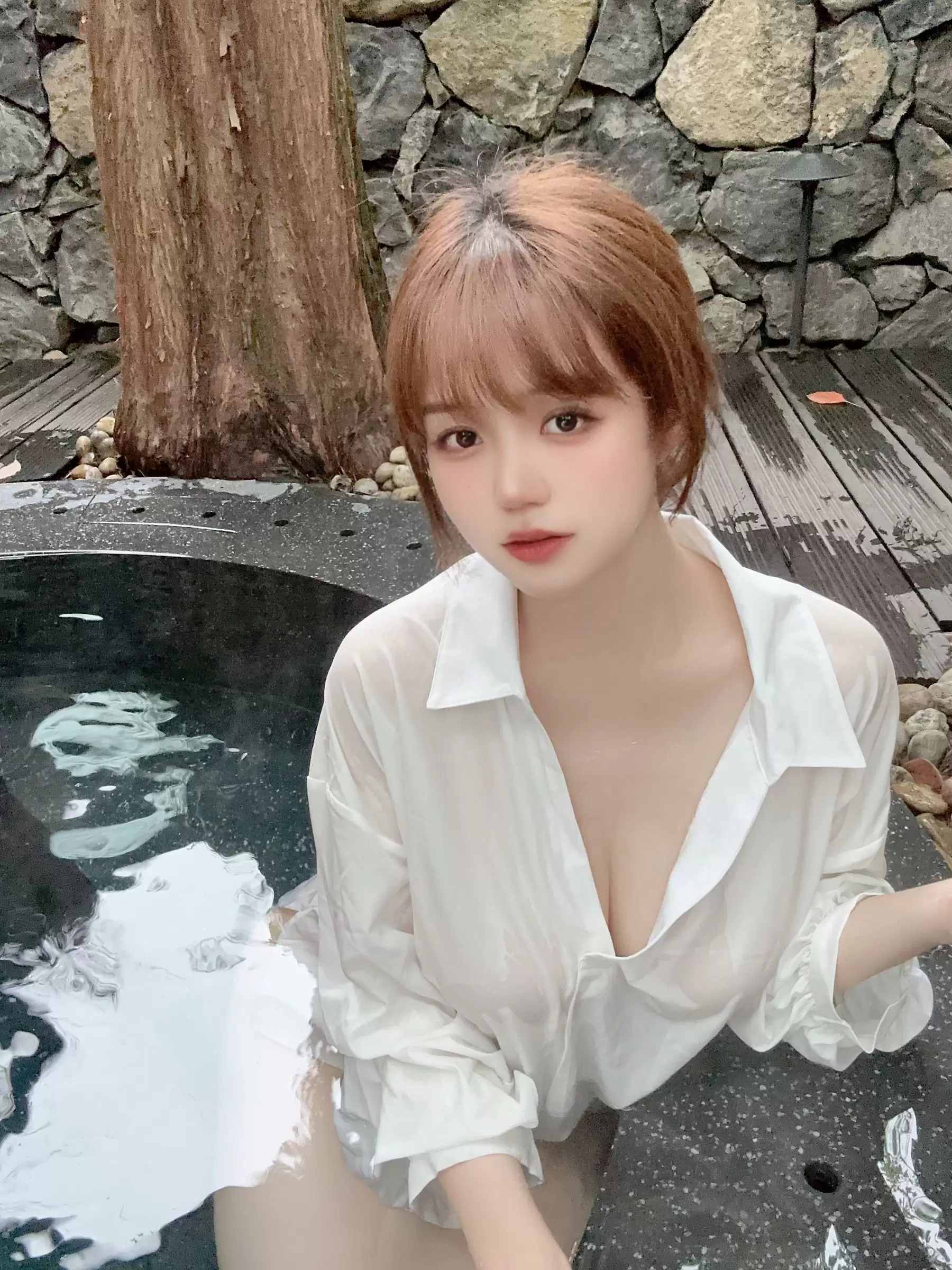 动漫博主小仓千代wfantia – 2023-04-29 湿衬衫 [11P] - 秀人网免费无水印在线套图写真