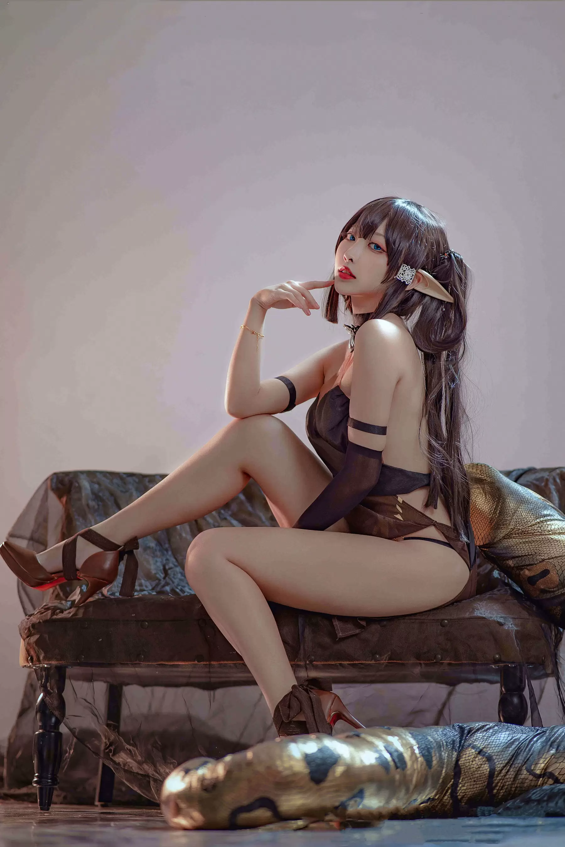 宫本桜 森蚺同人 [25P] - 秀人网免费无水印在线套图写真