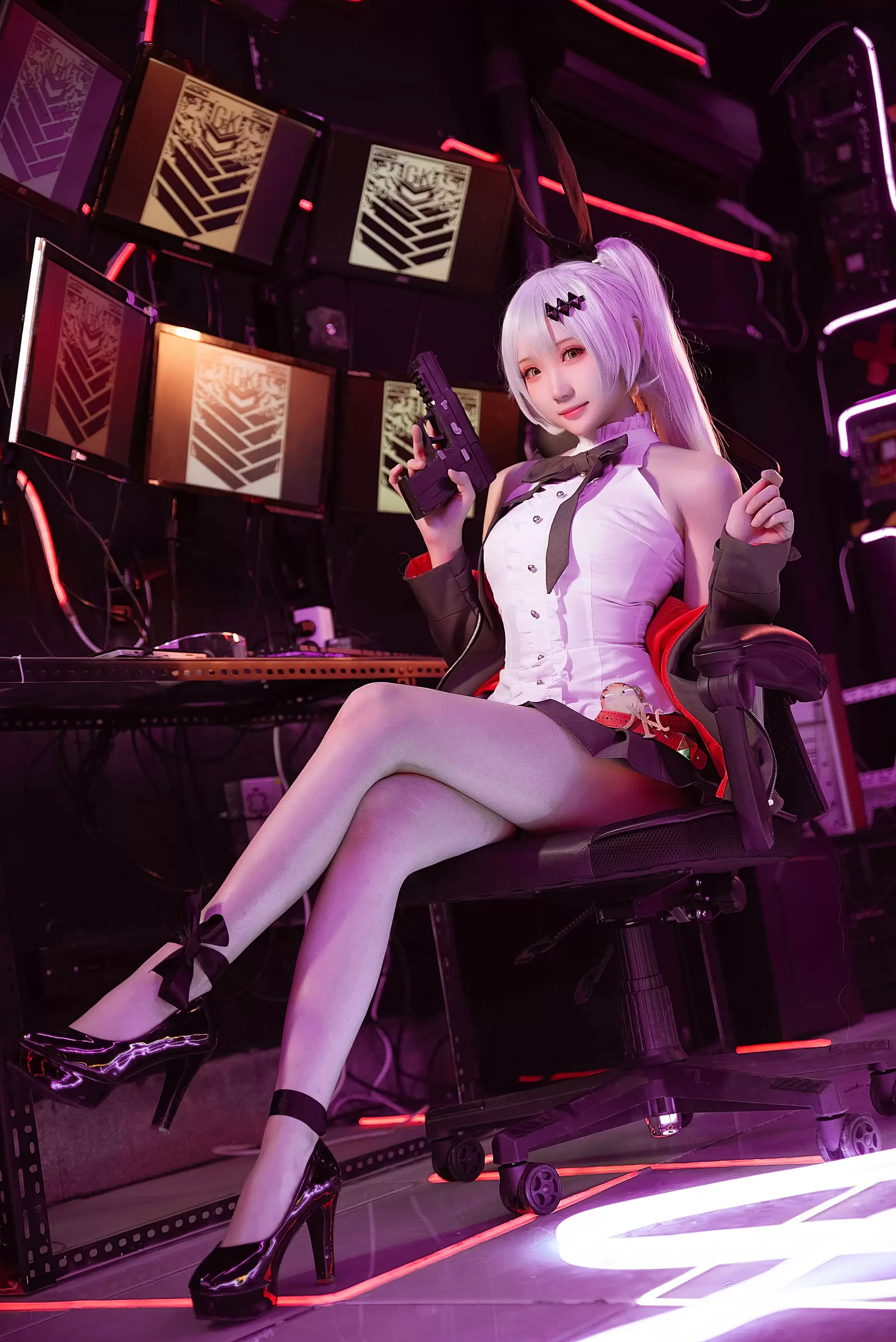 Coser瓜希酱福利 少女前线 FN-57 Five-seveN [21P] - 秀人网免费无水印在线套图写真