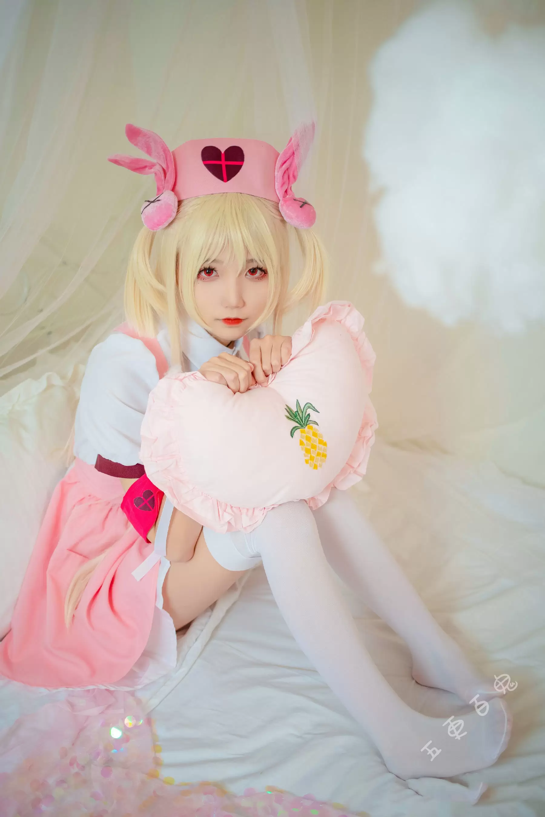 [Cosplay写真] 清纯少女五更百鬼 – 小护士 [6P] - 秀人网免费无水印在线套图写真