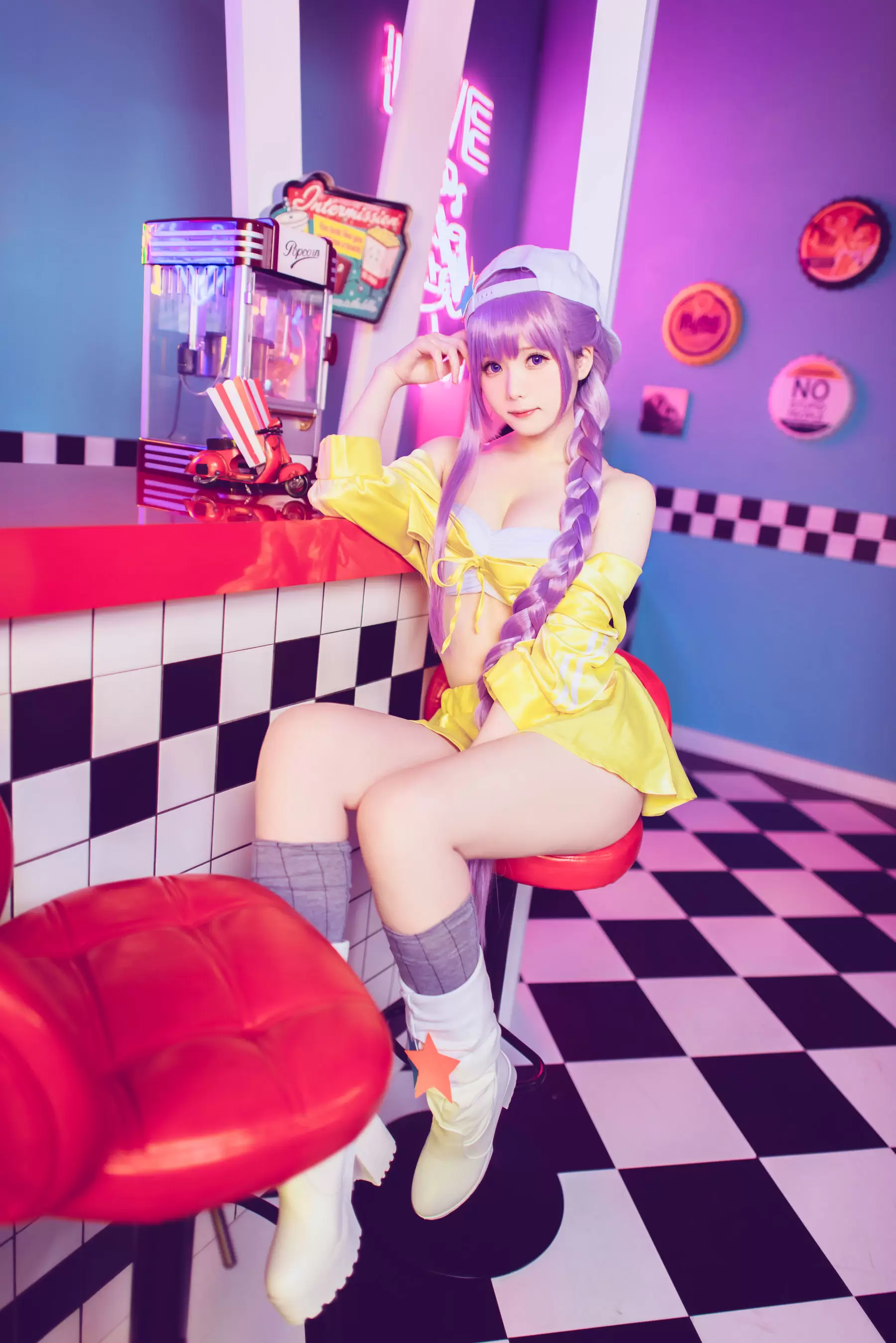 微博妹纸霜月shimo – BB泳装 [15P] - 秀人网免费无水印在线套图写真