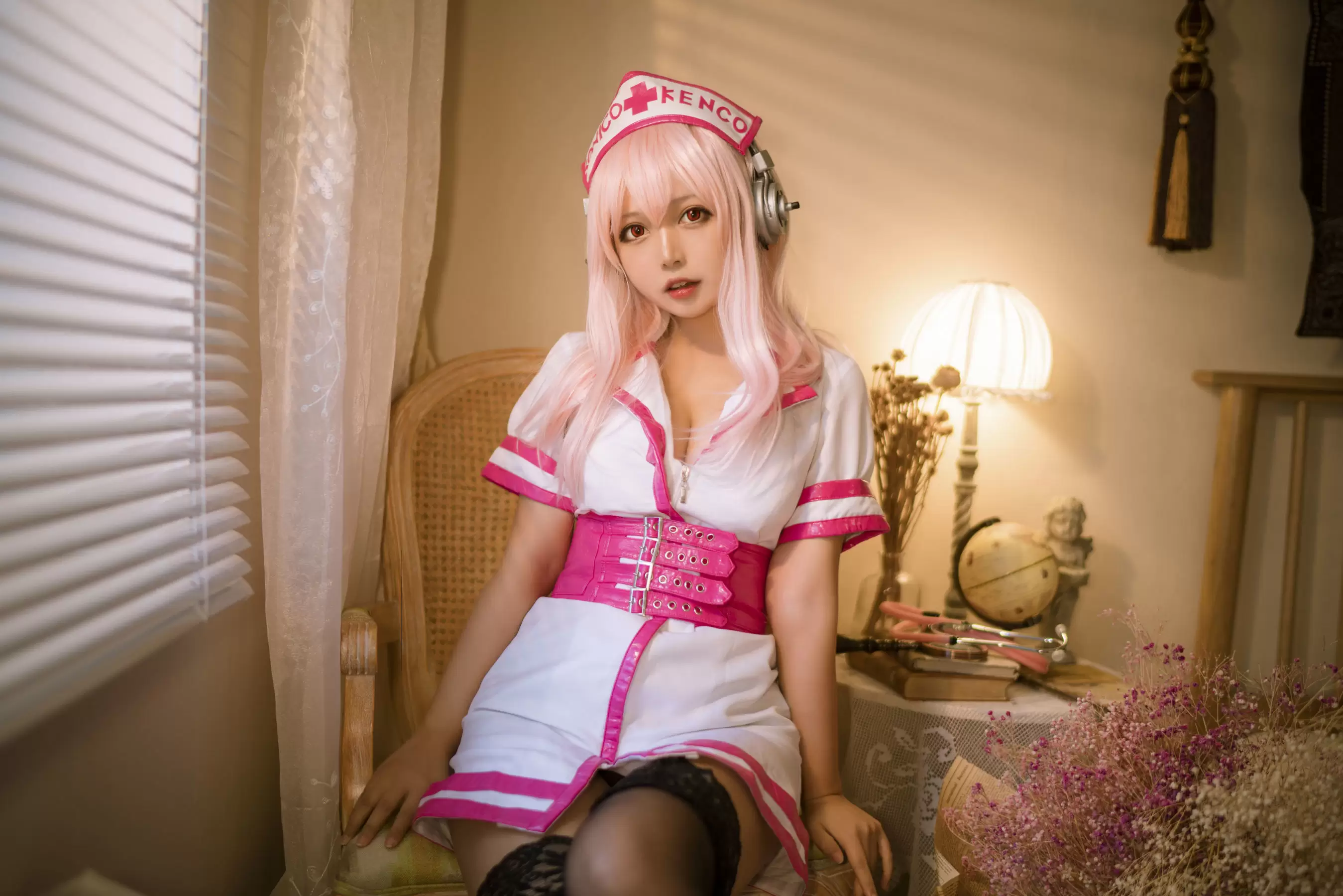 大眼萌妹黑猫猫OvO 索尼子 [16P] - 秀人网免费无水印在线套图写真