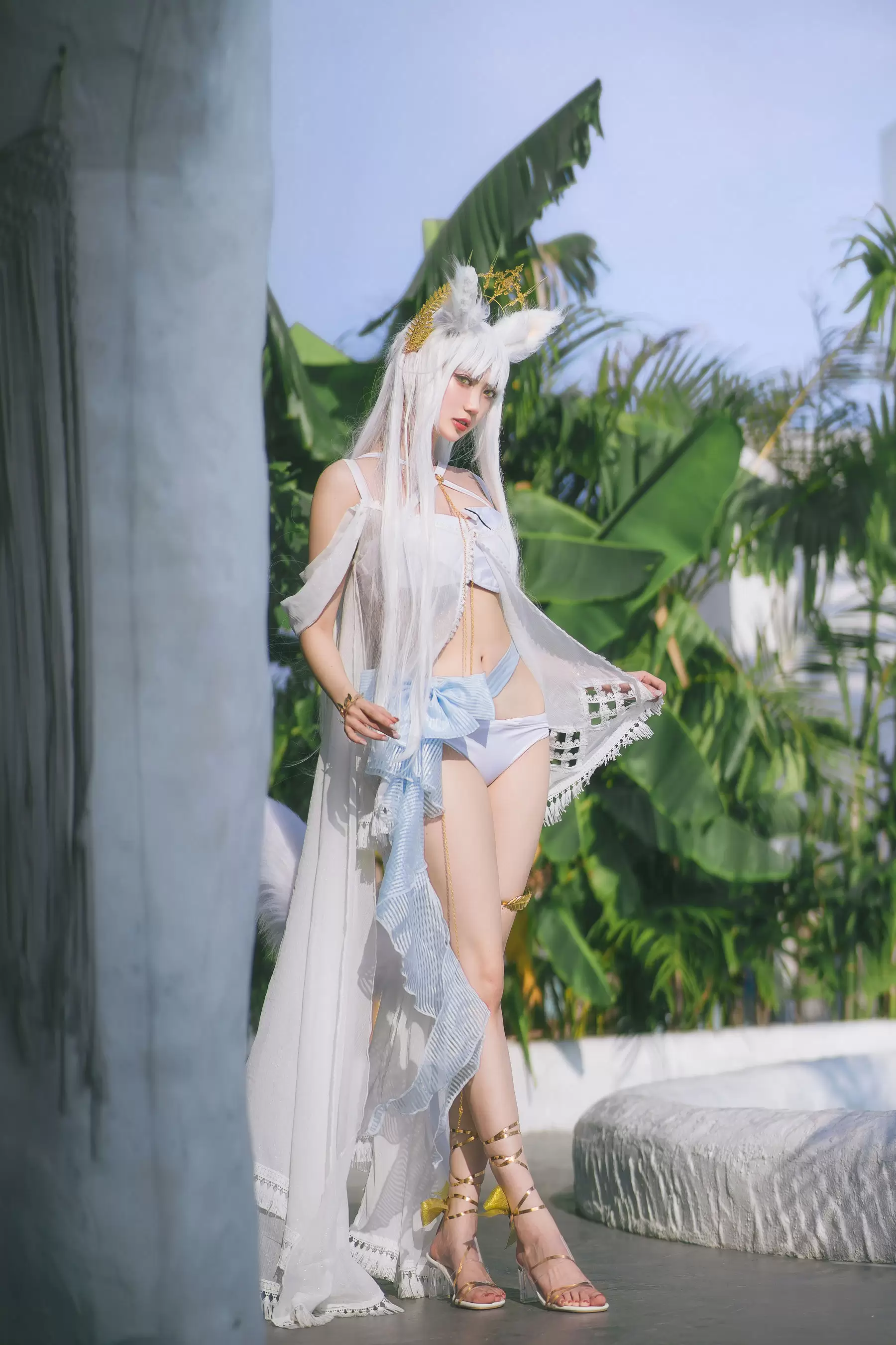 周叽是可爱兔兔 – 白金泳装 [23P] - 秀人网免费无水印在线套图写真