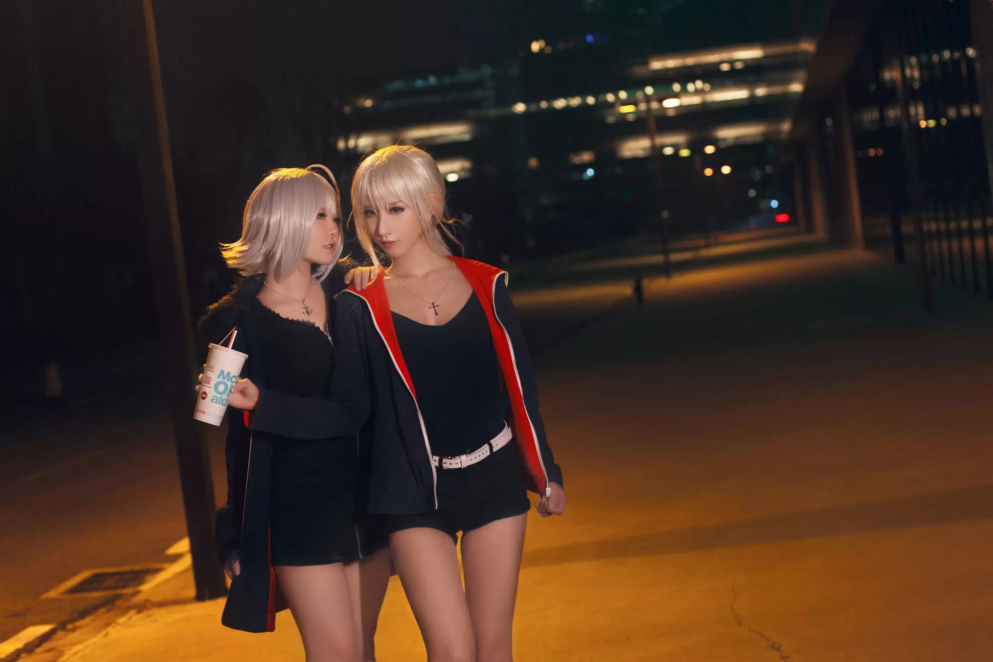 半半子&索索sophia – 黑贞2 [34P] - 秀人网免费无水印在线套图写真