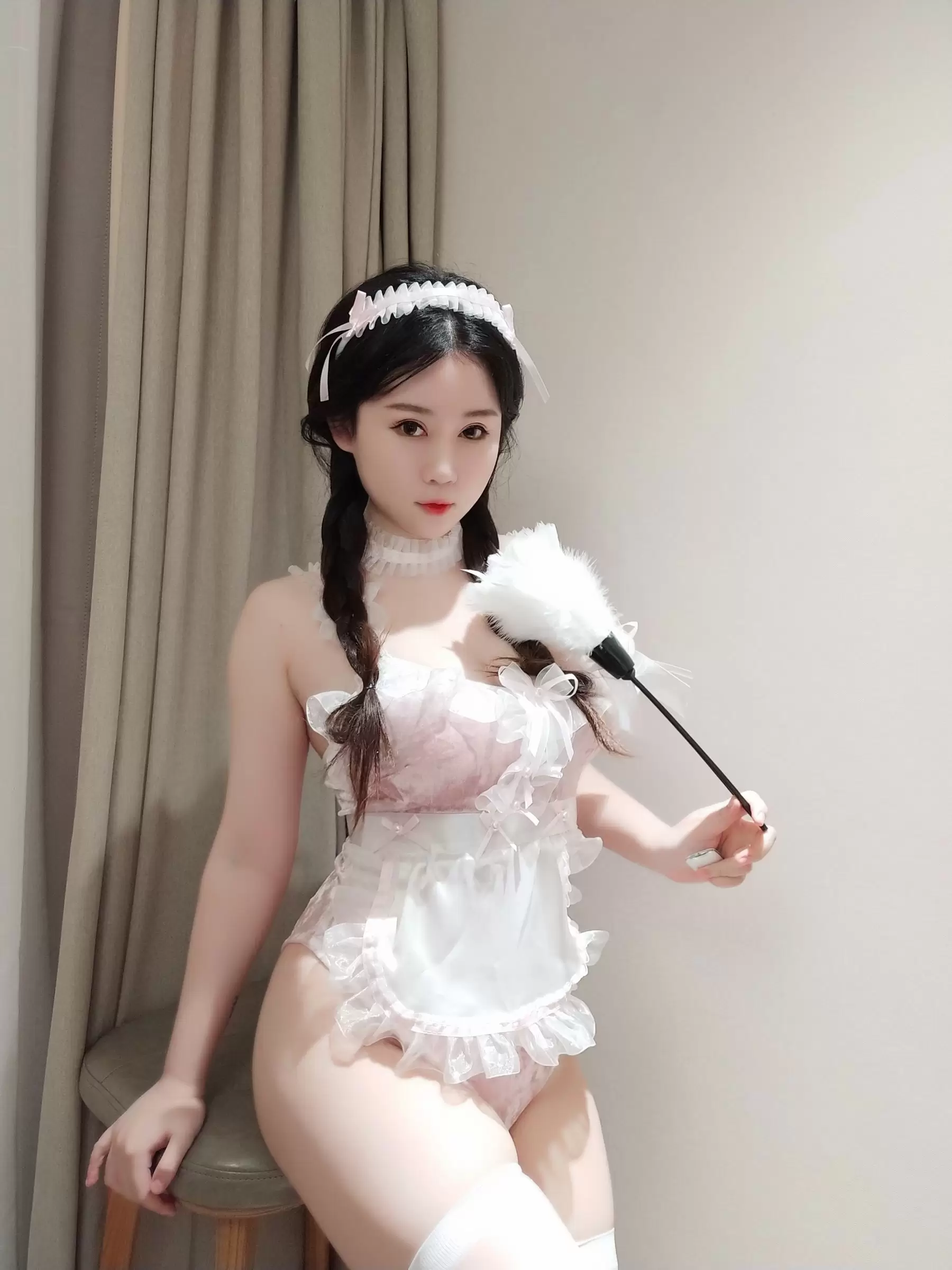 蜜桃少女是依酱呀 – 冬季女友 [45P] - 秀人网免费无水印在线套图写真