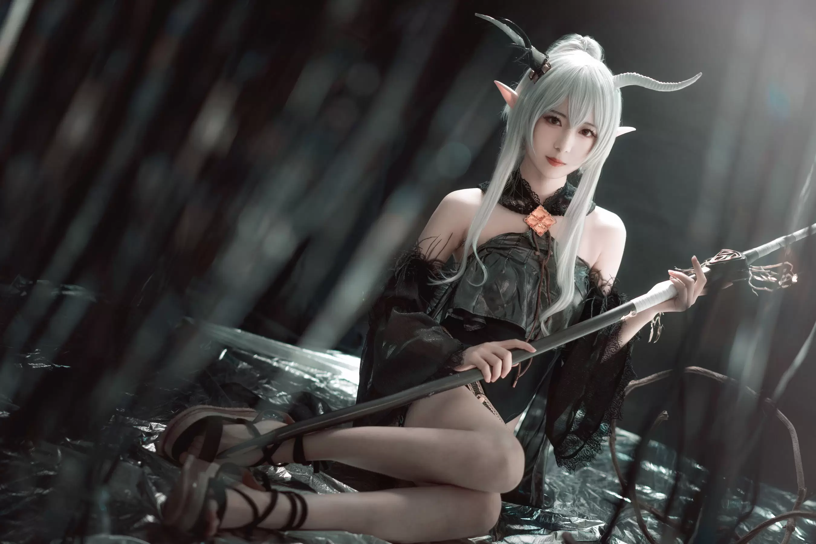 小姐姐弥音音ww 明日方舟 闪灵 [16P] - 秀人网免费无水印在线套图写真