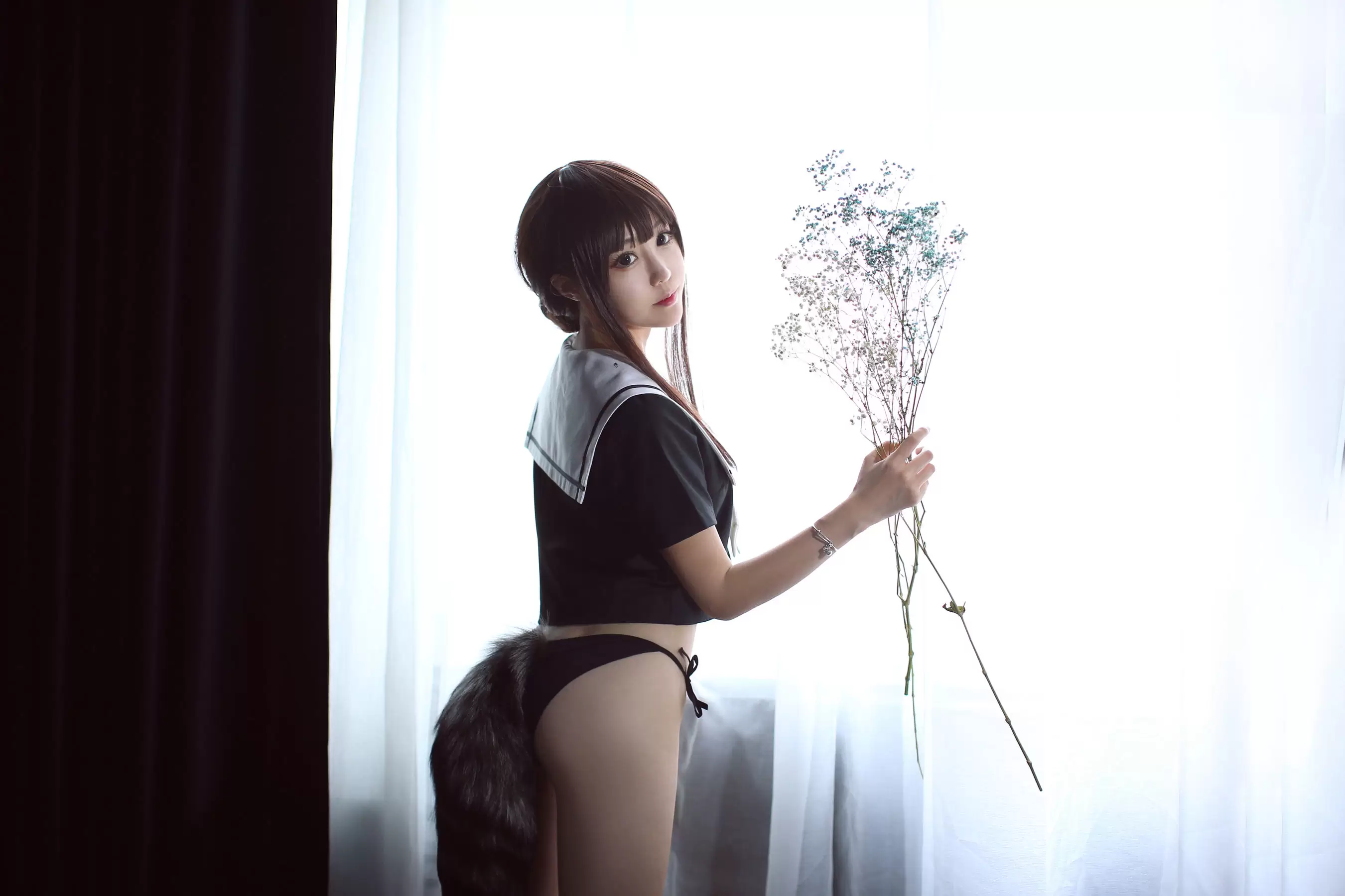 斗鱼主播采妮么么 – 皇冠 [16P] - 秀人网免费无水印在线套图写真