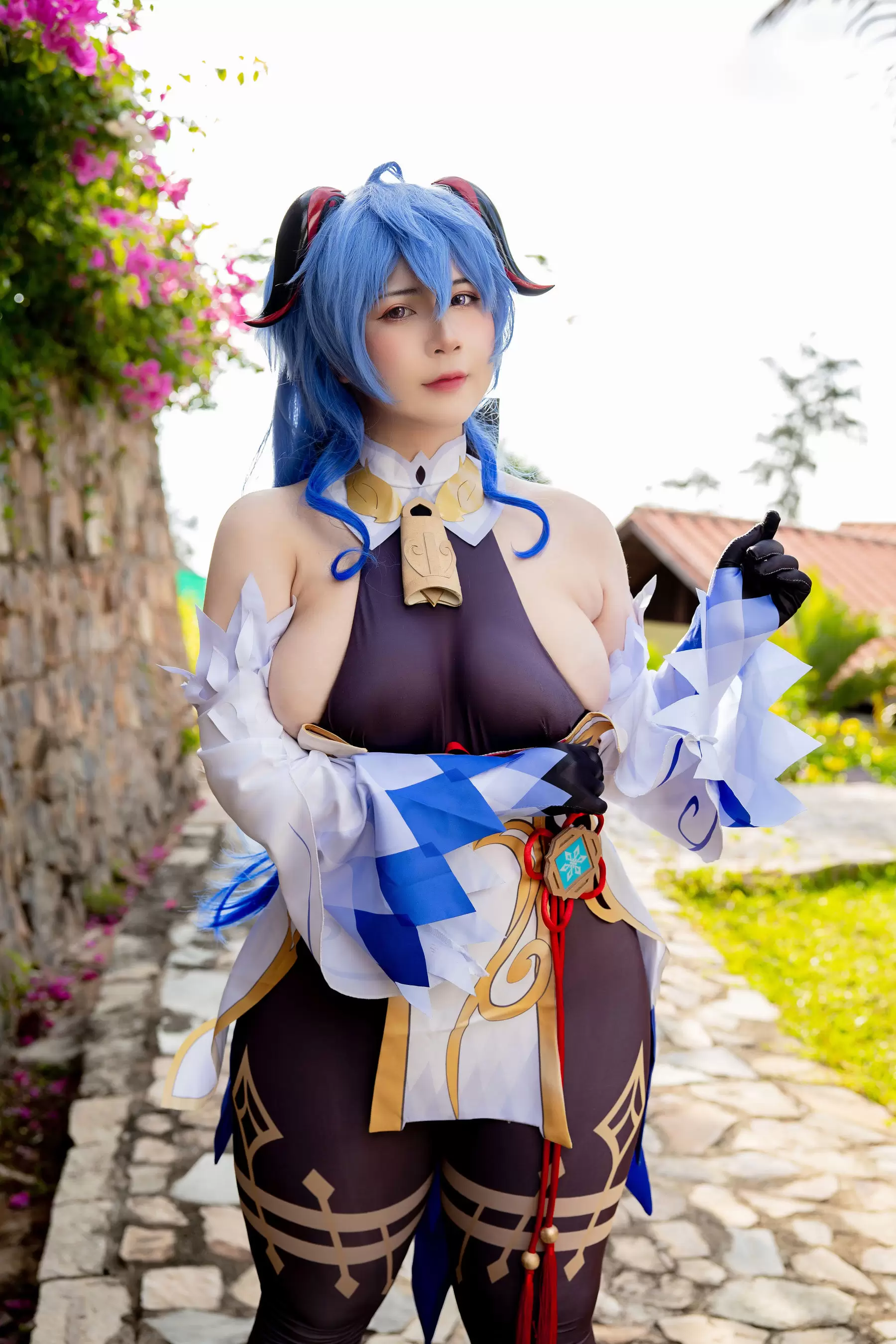 Uy Uy – Ganyu [22P] - 秀人网免费无水印在线套图写真