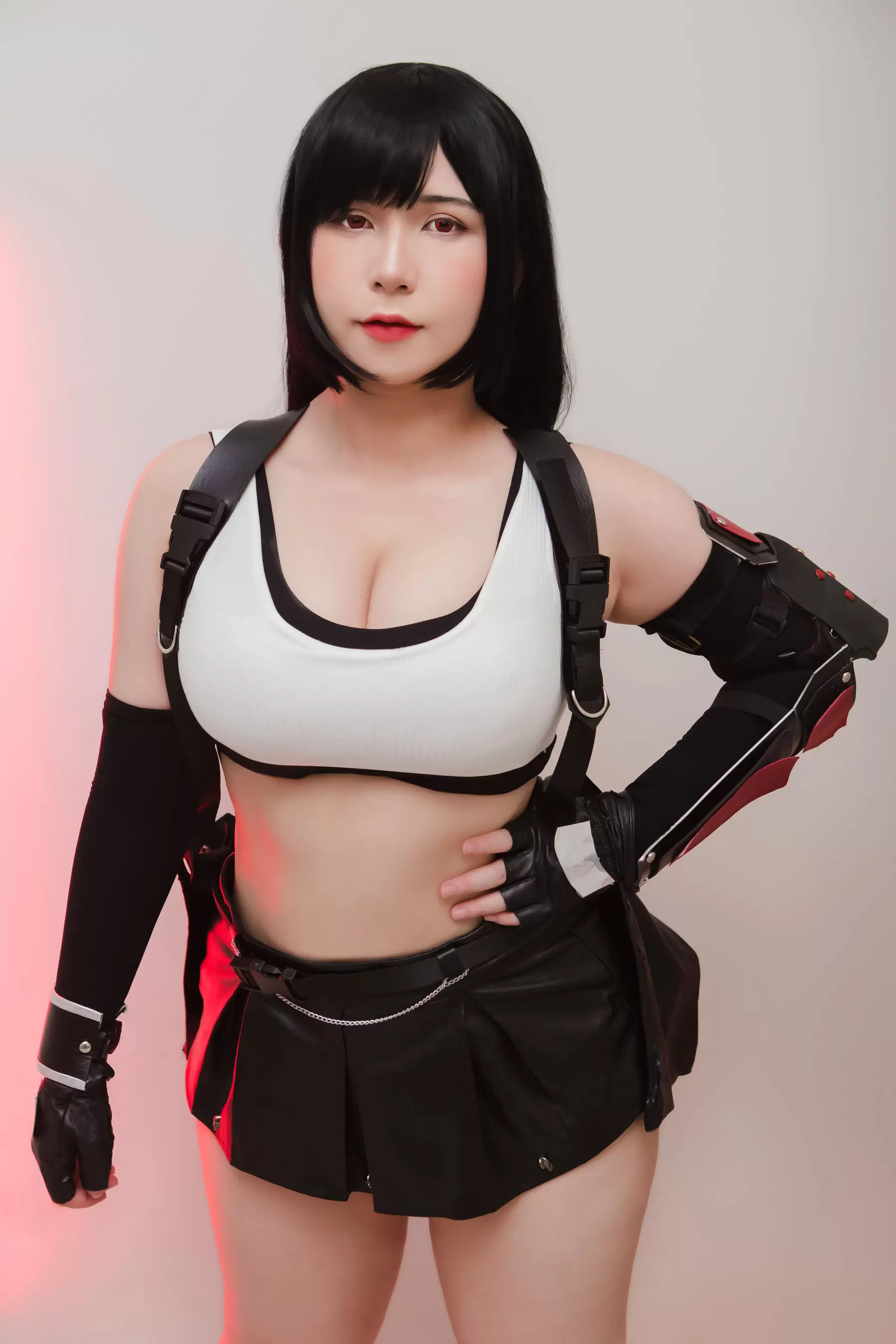 Uy Uy – Tifa Lockhart [17P] - 秀人网免费无水印在线套图写真