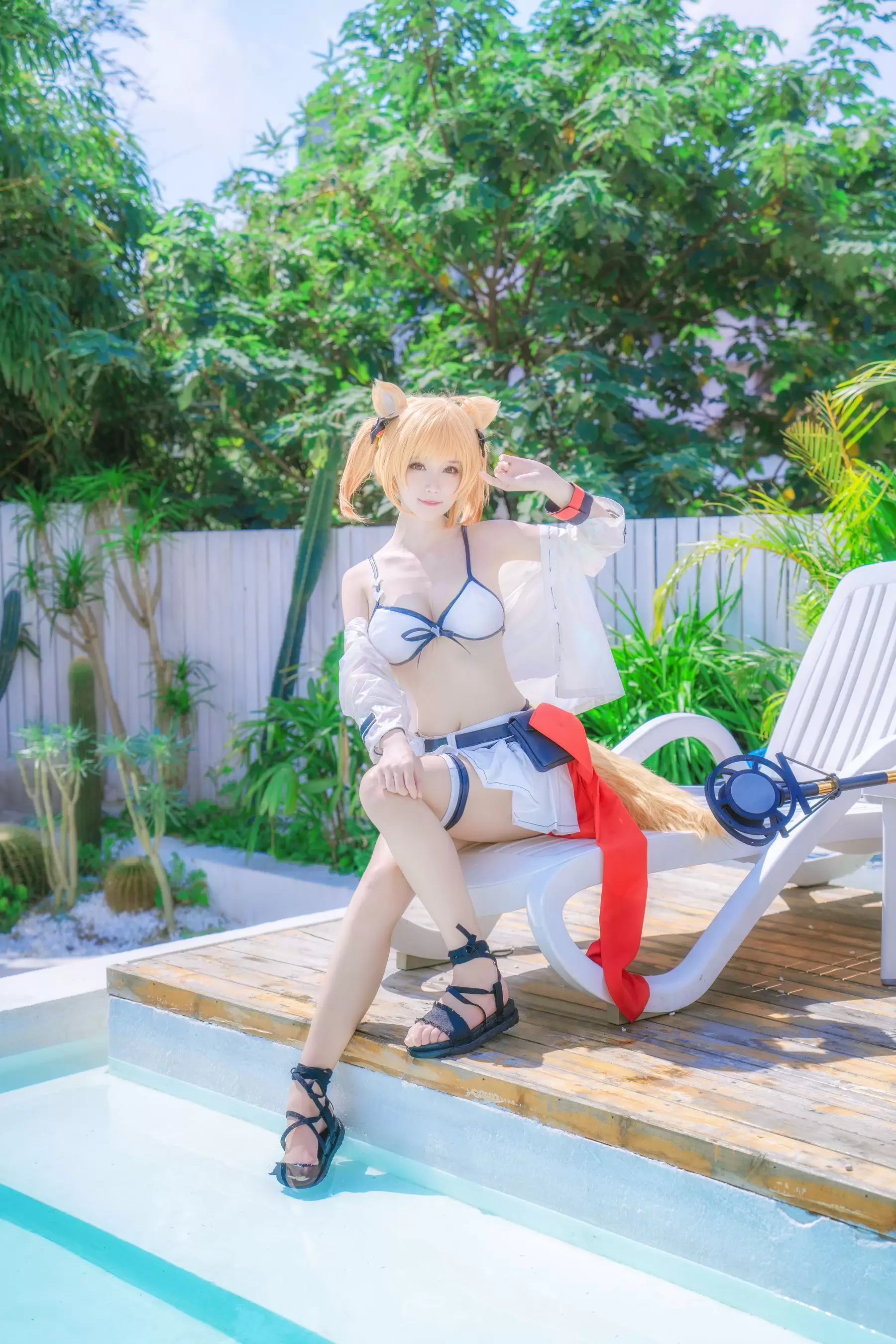 [Cosplay写真] 萌宠博主yui金鱼 – 空泳装 [9P] - 秀人网免费无水印在线套图写真