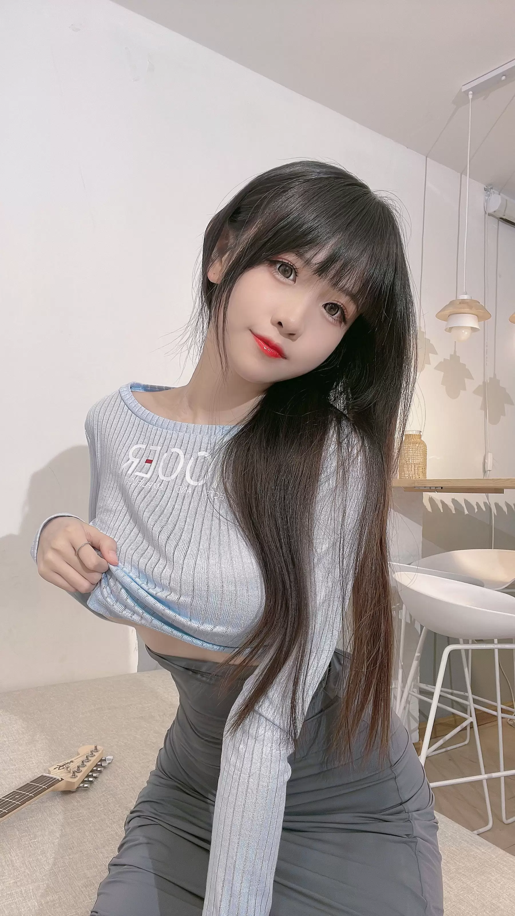 miko酱ww – 吉他妹妹 [36P] - 秀人网免费无水印在线套图写真