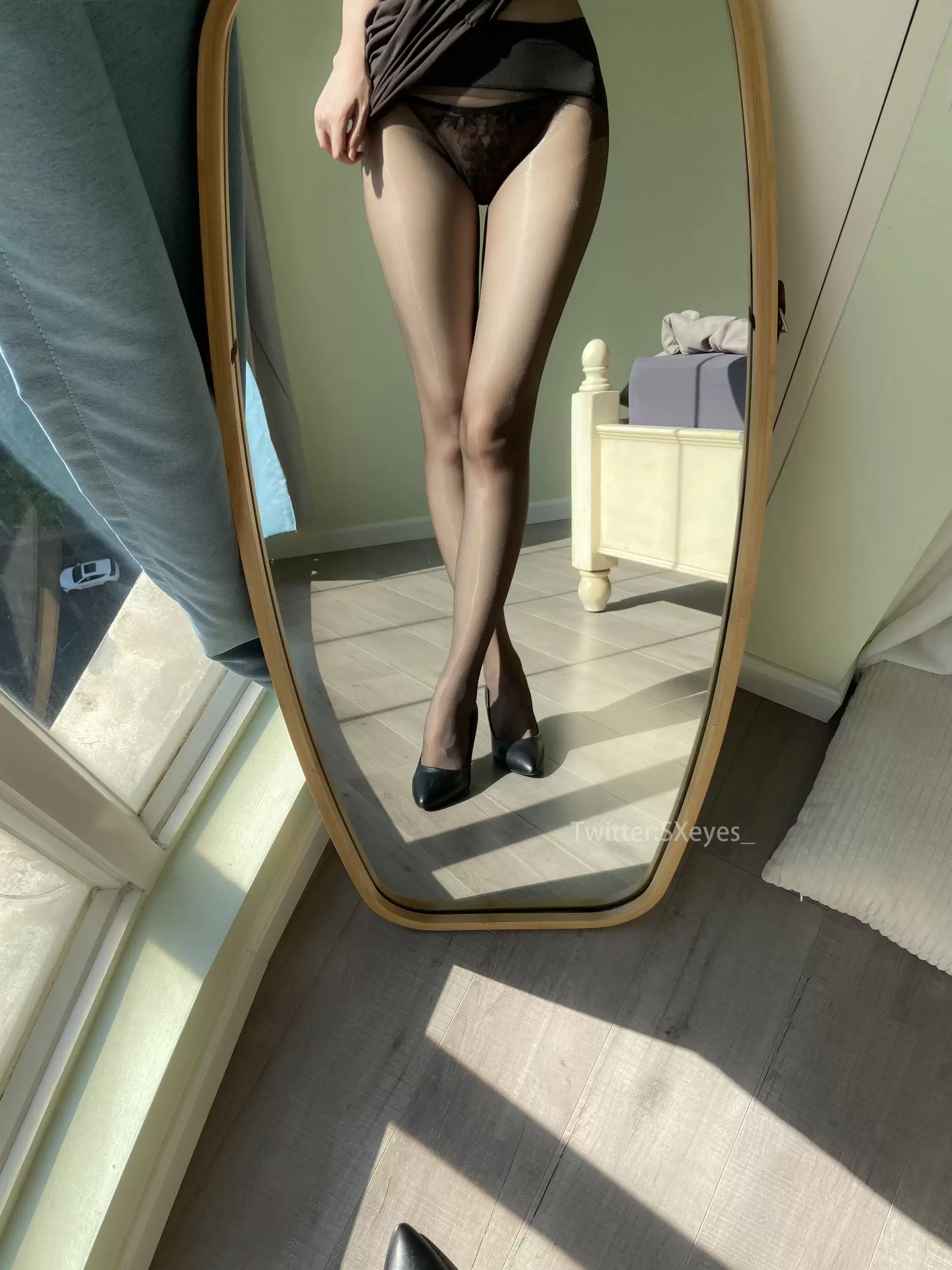 萌妹子眼酱大魔王w – 居家女友 [26P] - 秀人网免费无水印在线套图写真