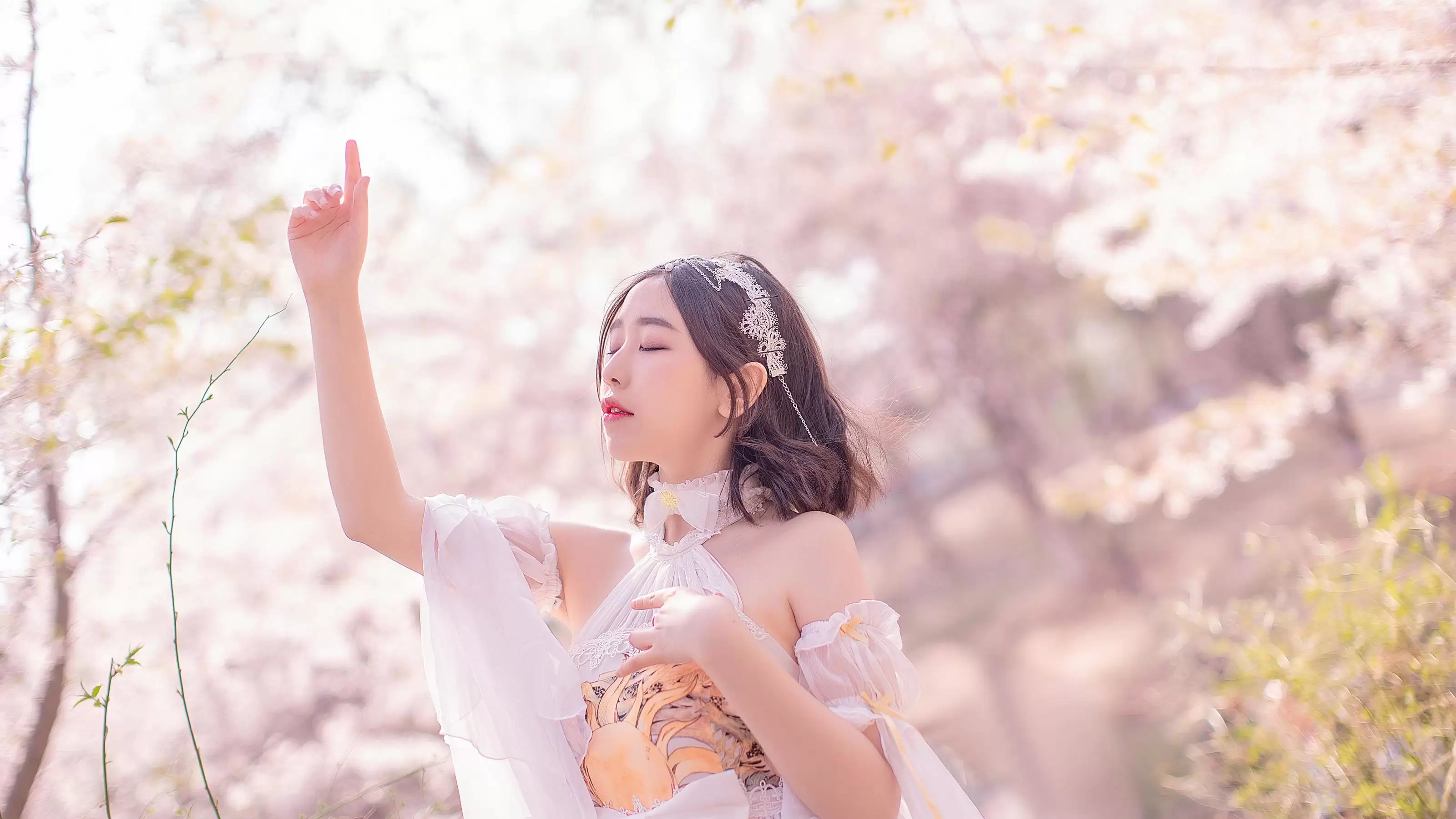 动漫博主穆零Mu0 – 花情 [19P] - 秀人网免费无水印在线套图写真