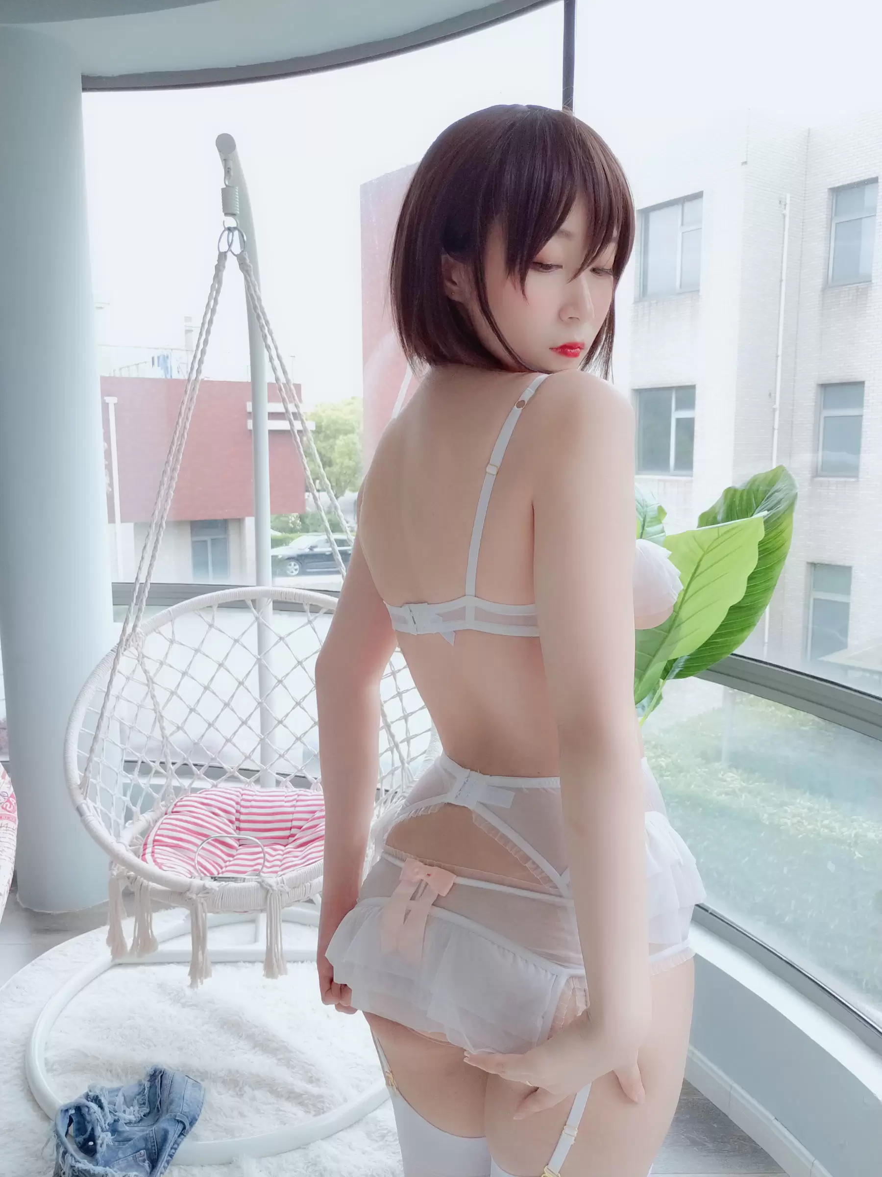 [萝莉COS] 白银 – 纯洁的白色 [30P] - 秀人网免费无水印在线套图写真