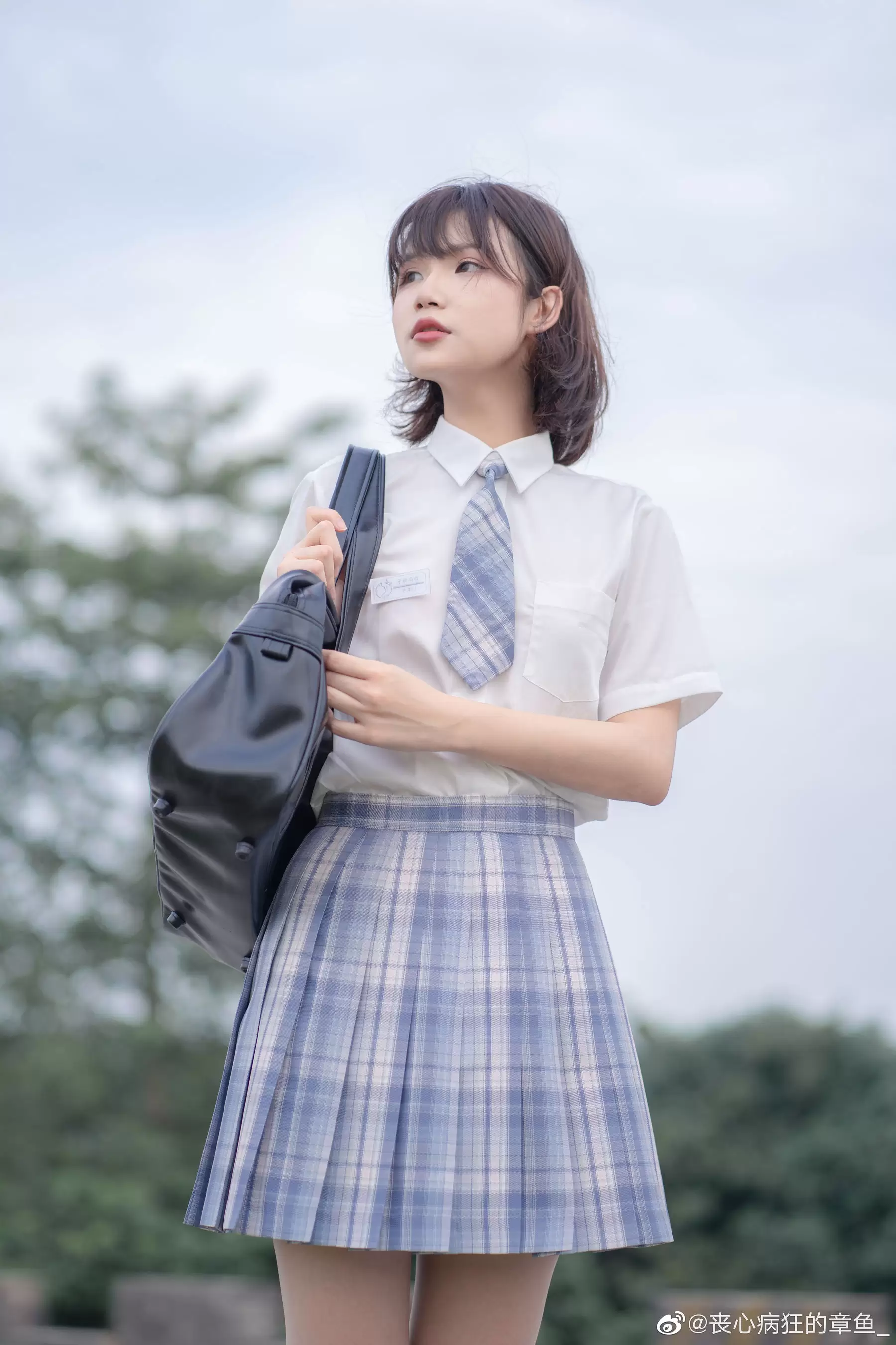 动漫博主阿了个fifi – JK日常 [17P] - 秀人网免费无水印在线套图写真