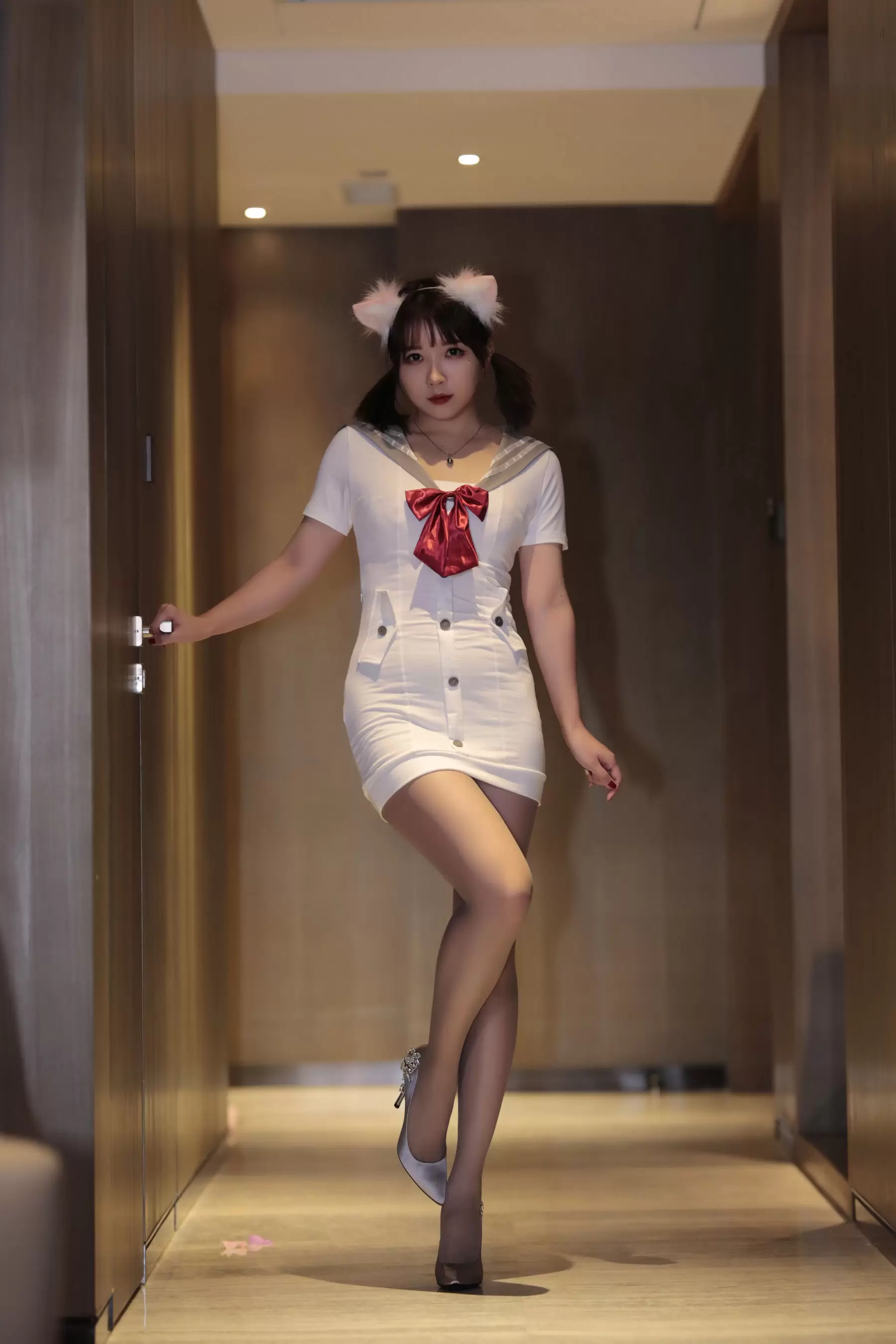 斗鱼主播小女巫露娜 – 柠檬海盐 [130P] - 秀人网免费无水印在线套图写真