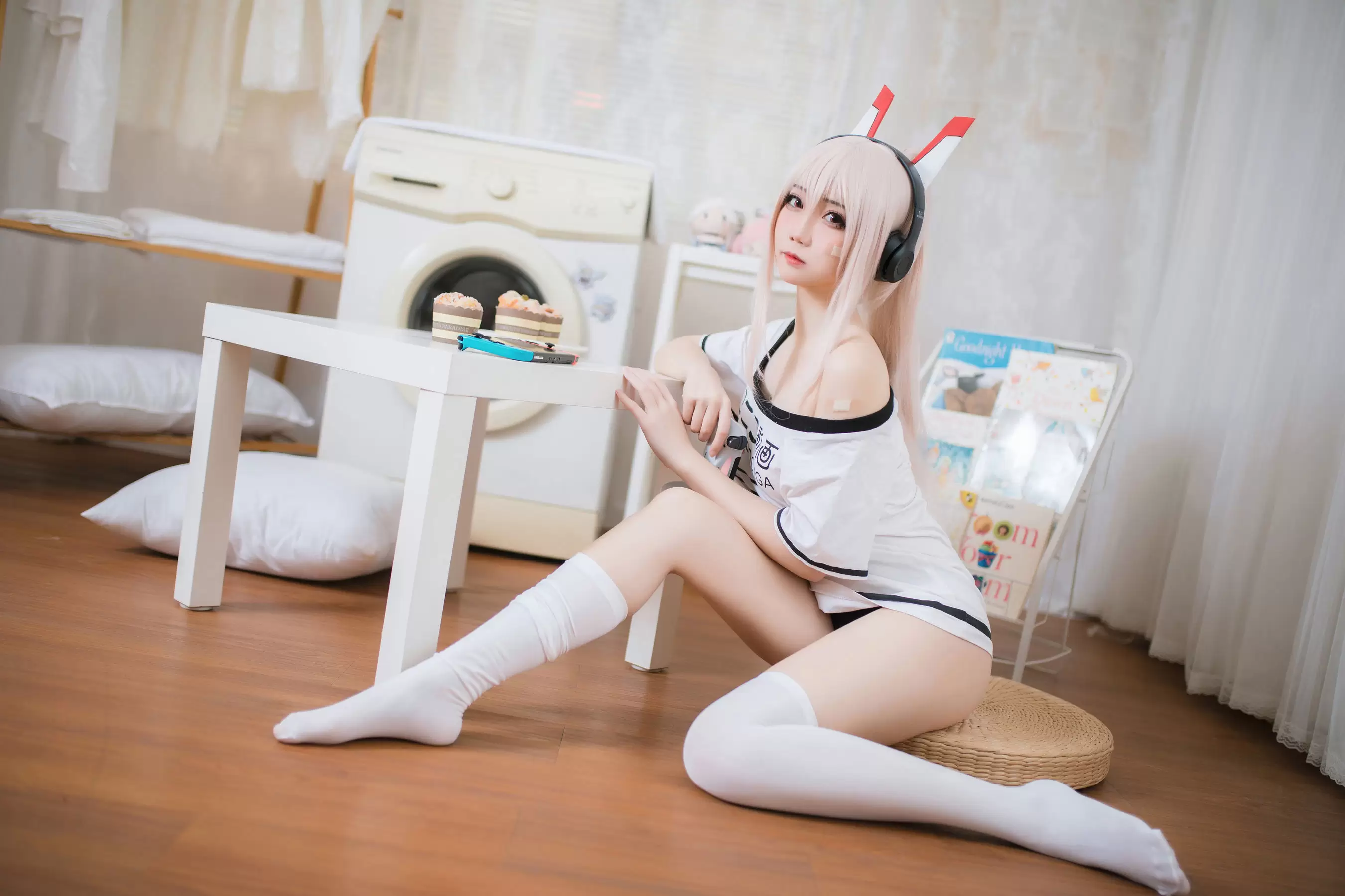 焖焖碳 – 绫波 宅版本 [29P] - 秀人网免费无水印在线套图写真