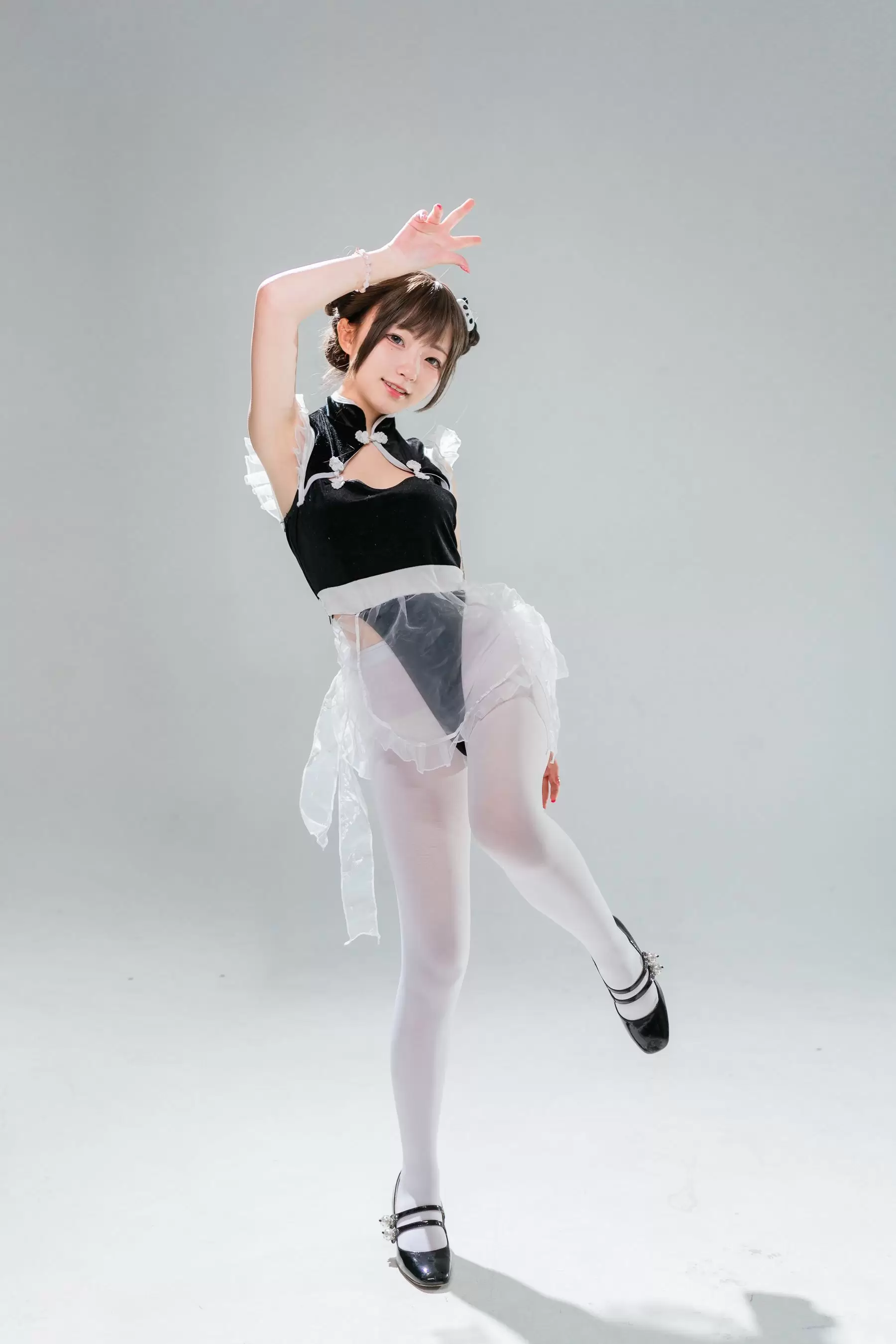 花铃 – 小熊猫女仆 [85P] - 秀人网免费无水印在线套图写真