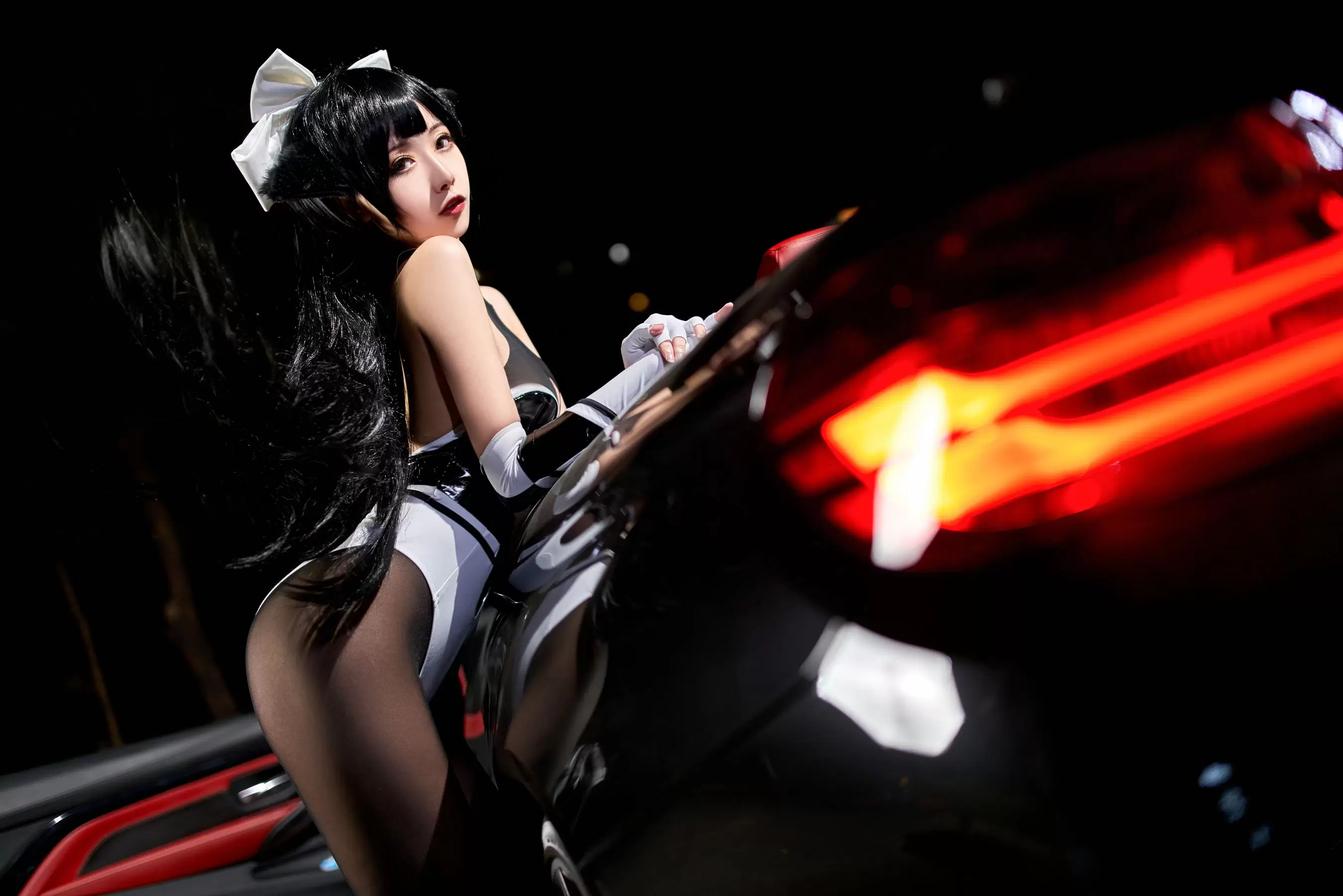 微博妹子Momoko葵葵 – 高雄 [18P] - 秀人网免费无水印在线套图写真