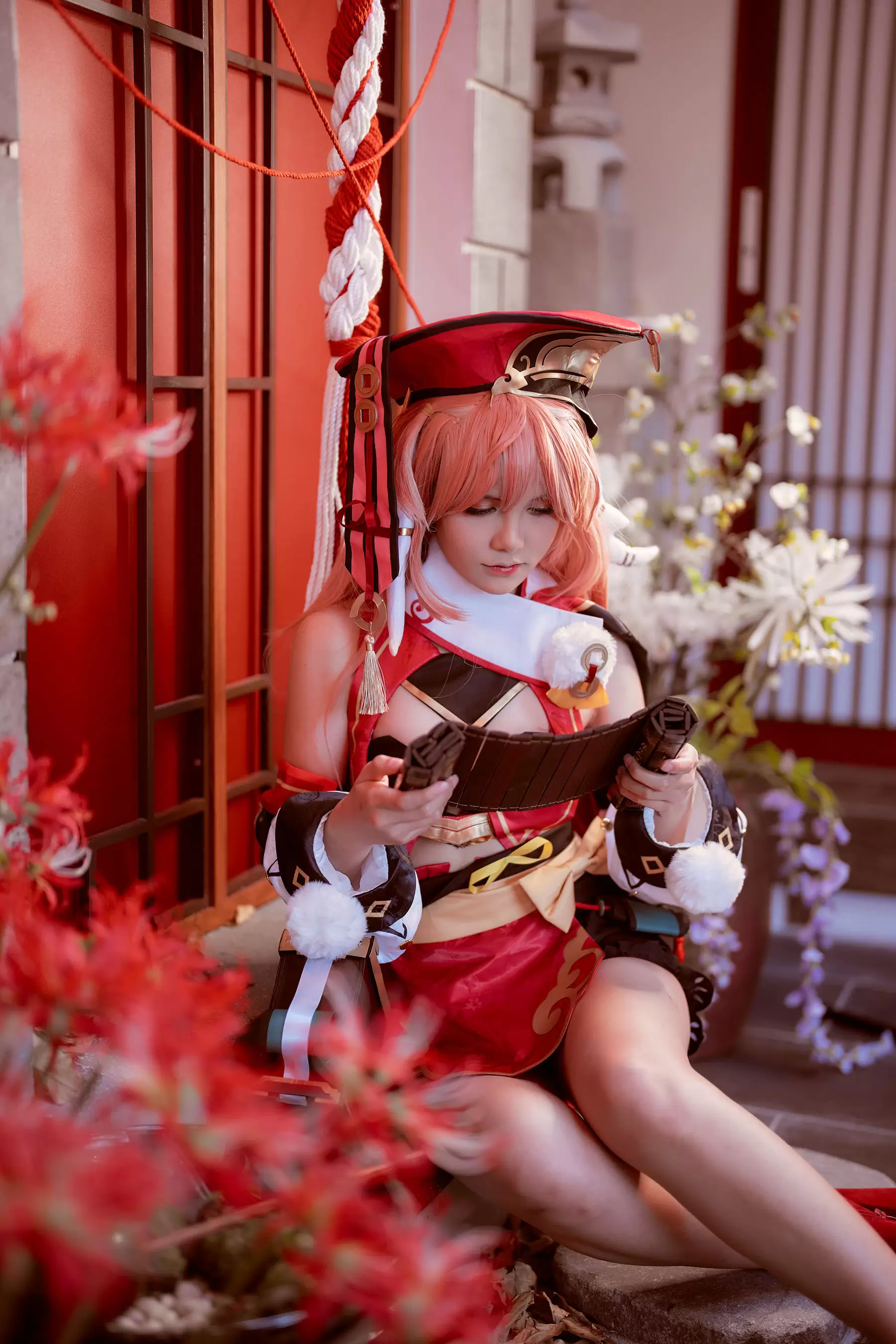 JOYCE – 原神 烟绯 [33P] - 秀人网免费无水印在线套图写真