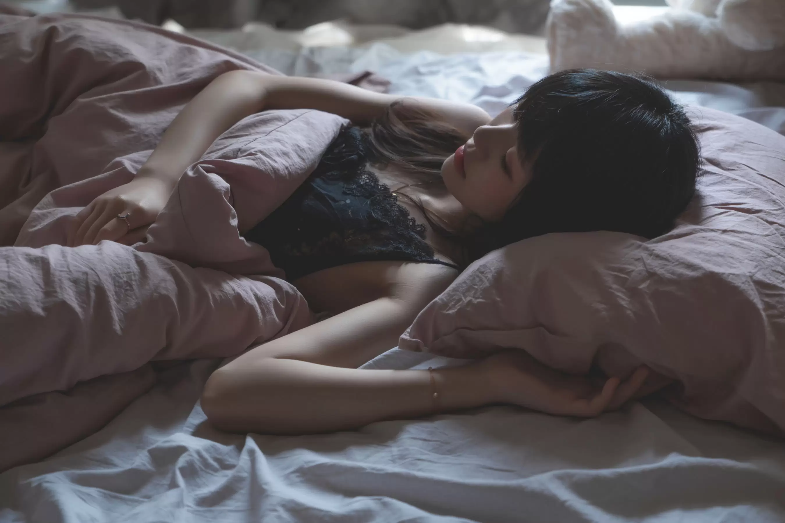 萌系小姐姐木绵绵OwO&桜桃喵 暮(黑裙×妹抖) [48P] - 秀人网免费无水印在线套图写真