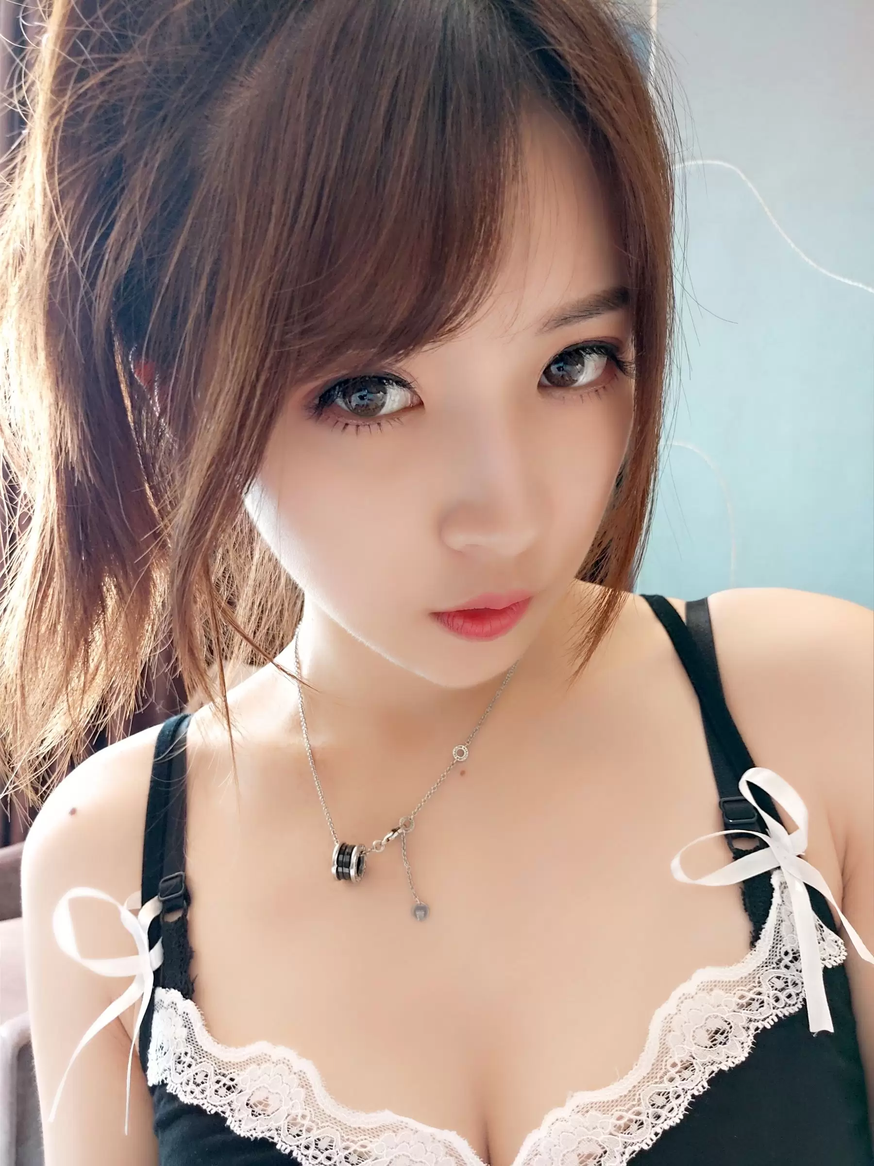 斗鱼主播小女巫露娜 – 黑色吊带裙 [36P] - 秀人网免费无水印在线套图写真