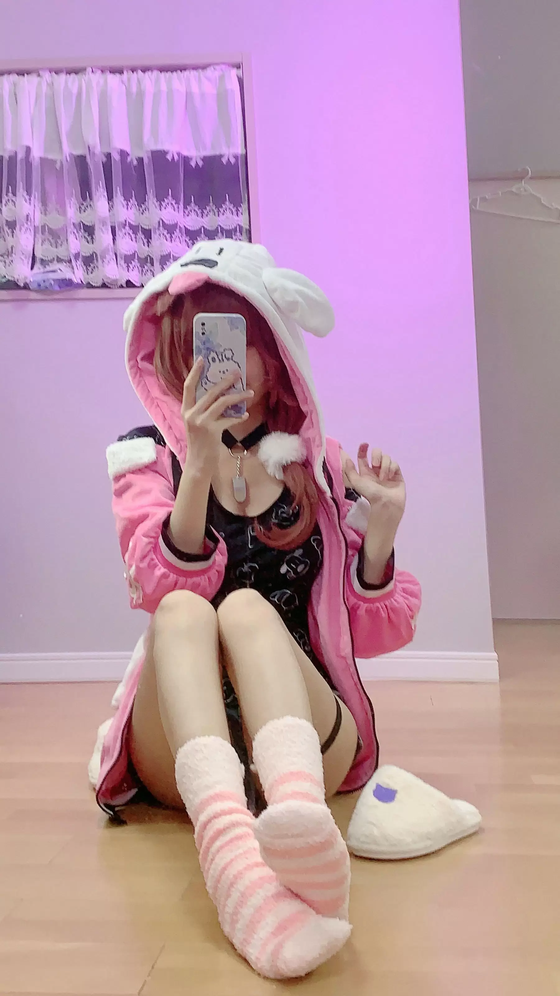 千阳(ちよ) – 戌神ころね [12P] - 秀人网免费无水印在线套图写真