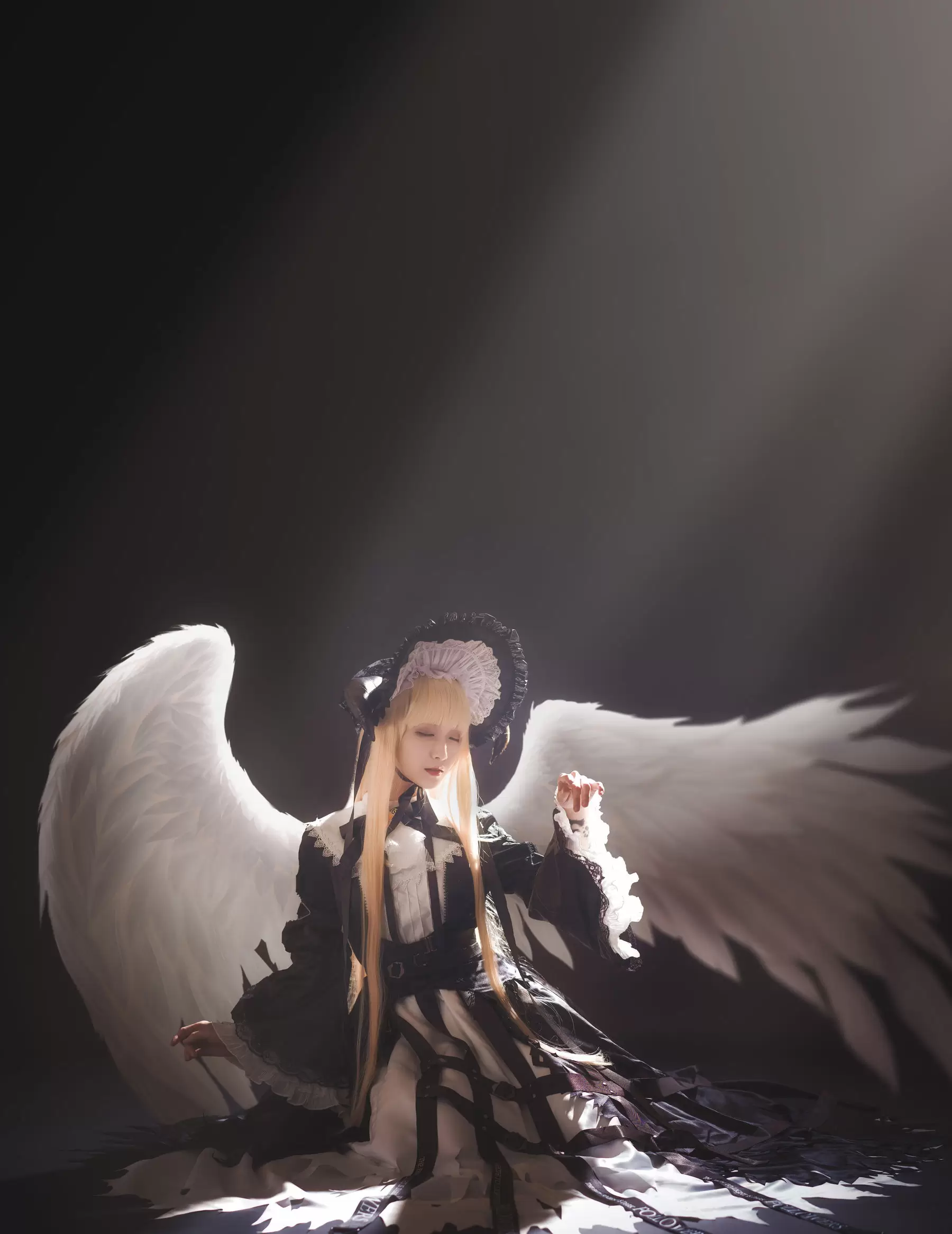 [Cosplay写真] 动漫博主铁板烧鬼舞w – 夜莺 [17P] - 秀人网免费无水印在线套图写真