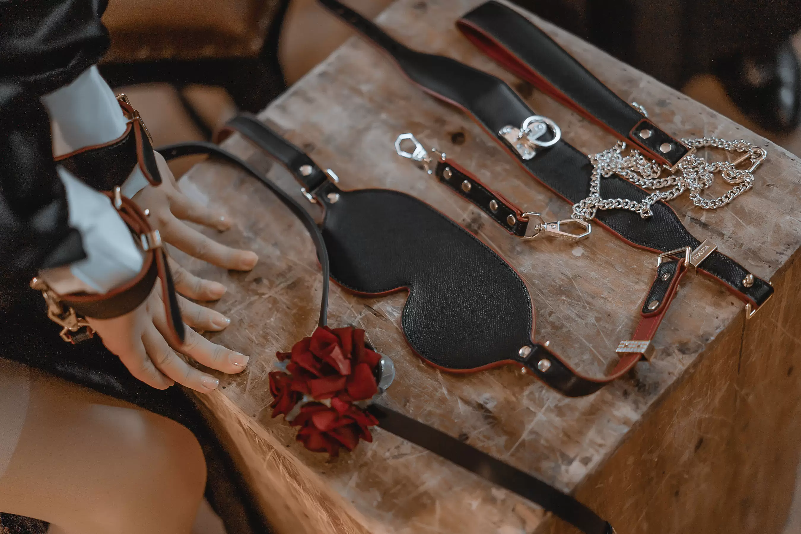 一笑芳香沁 – 神父修女 [42P] - 秀人网免费无水印在线套图写真