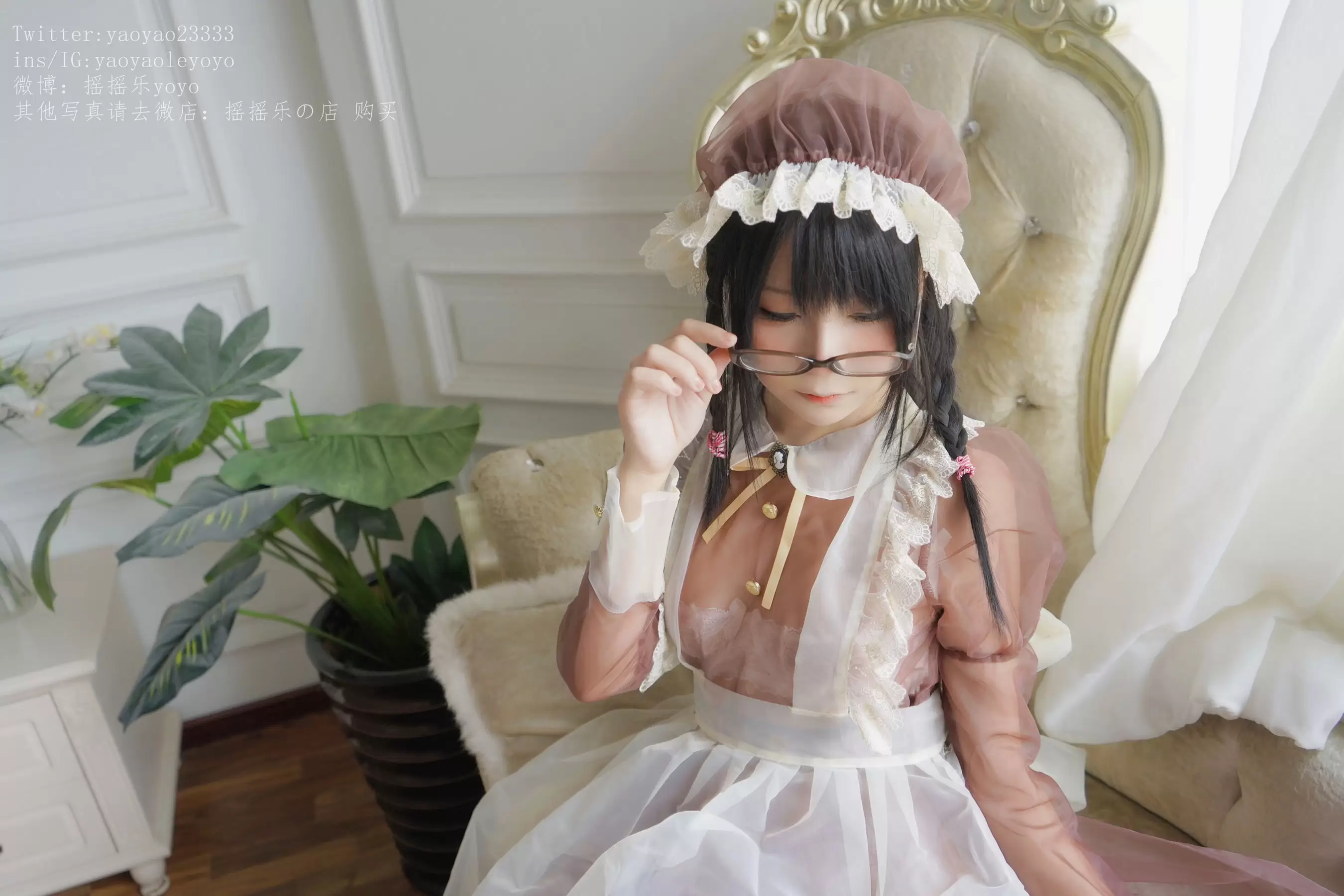 [萝莉COS] 摇摇乐yoyo – 咖啡色女仆 [134P] - 秀人网免费无水印在线套图写真